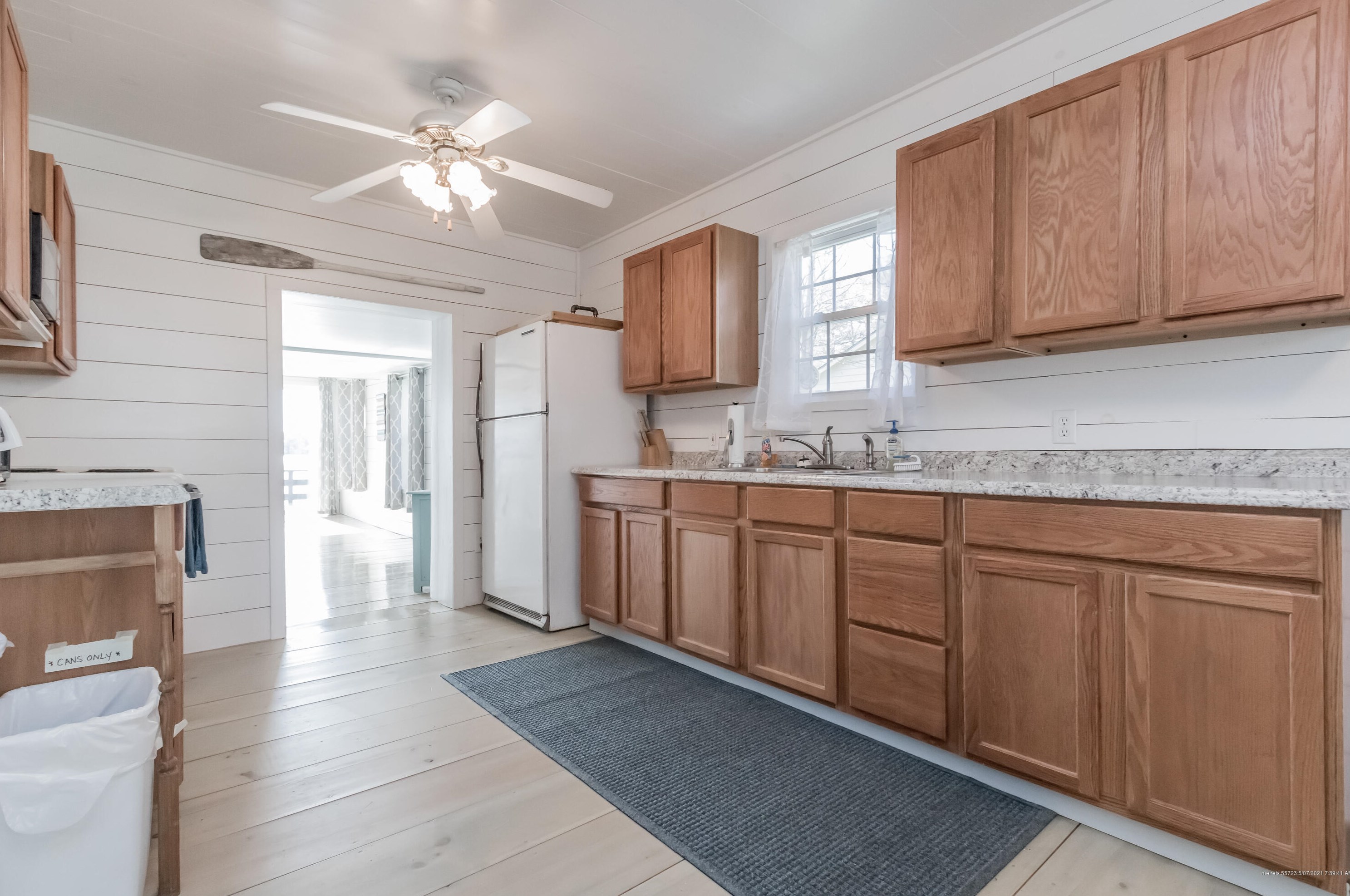 106 Vista Dr, Windham ME  04062-4443 exterior