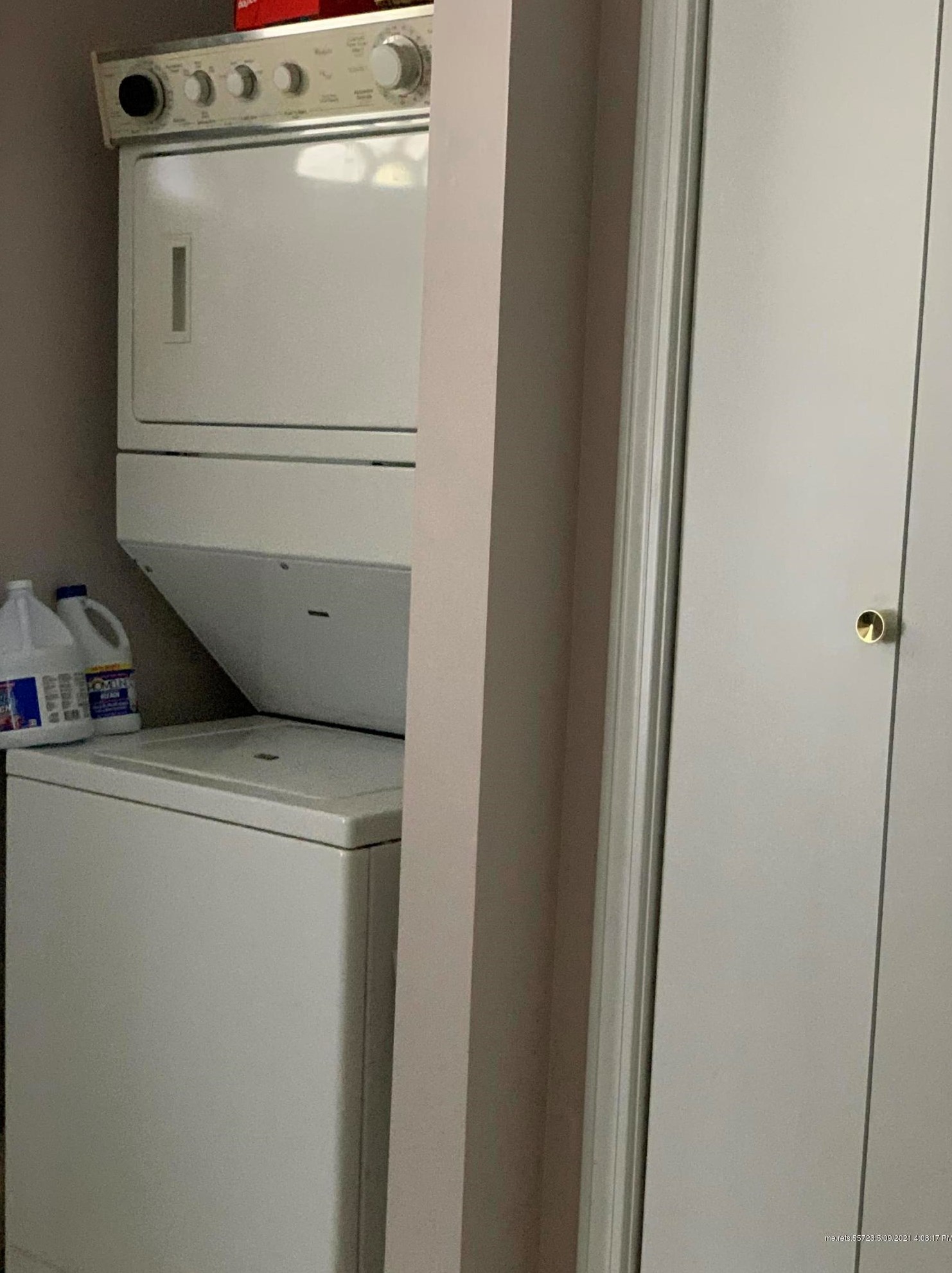 16 Spring St, Sebec ME  04426-1115 exterior