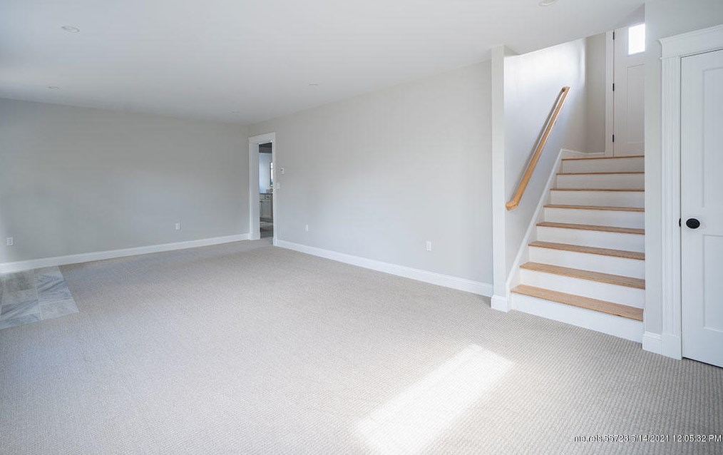 41 Lubec St, Portland ME  04106-6224 exterior