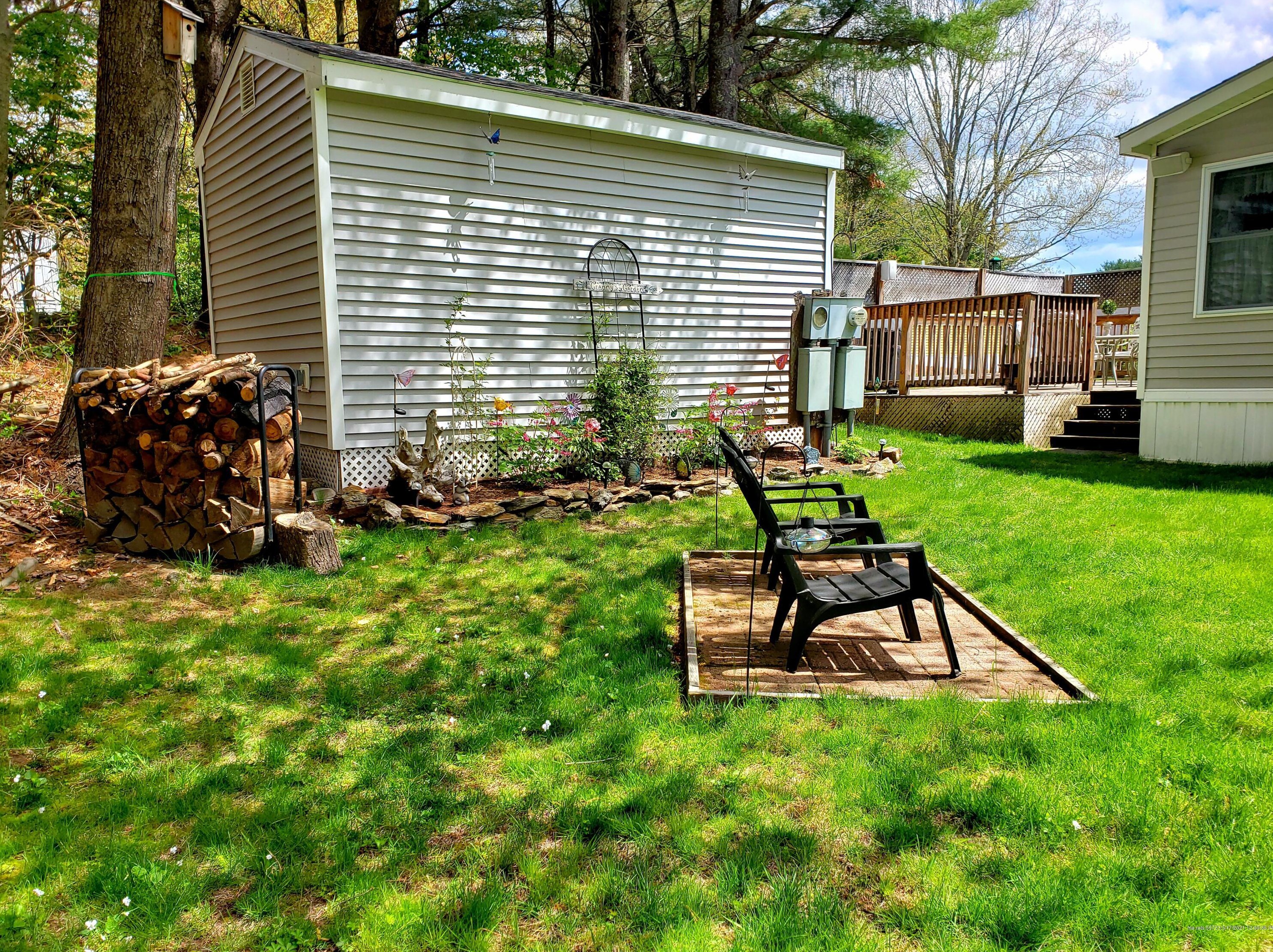 11 Dode Dr, Saco ME  04072-9657 exterior