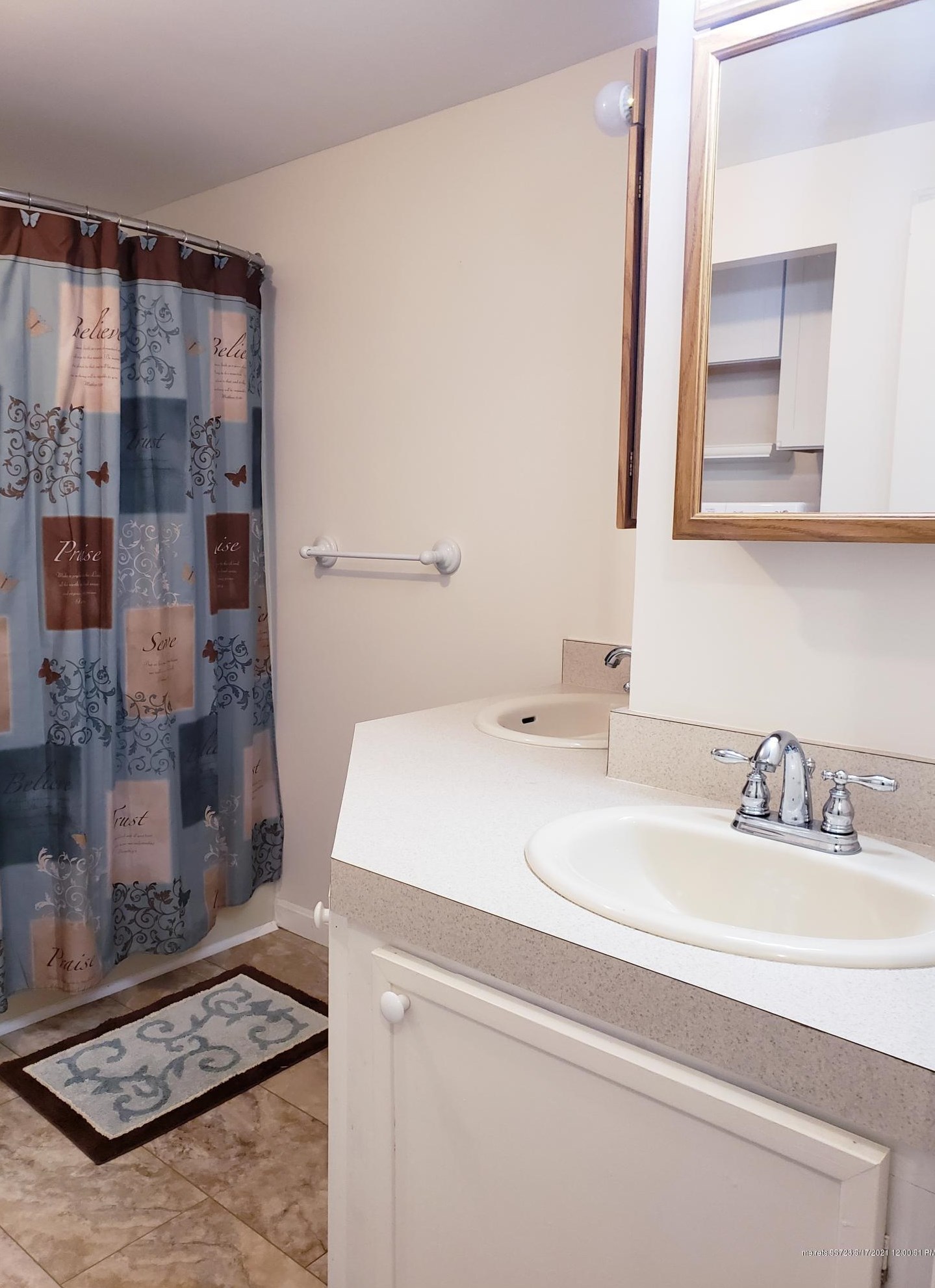 11 Dode Dr, Saco ME  04072-9657 exterior