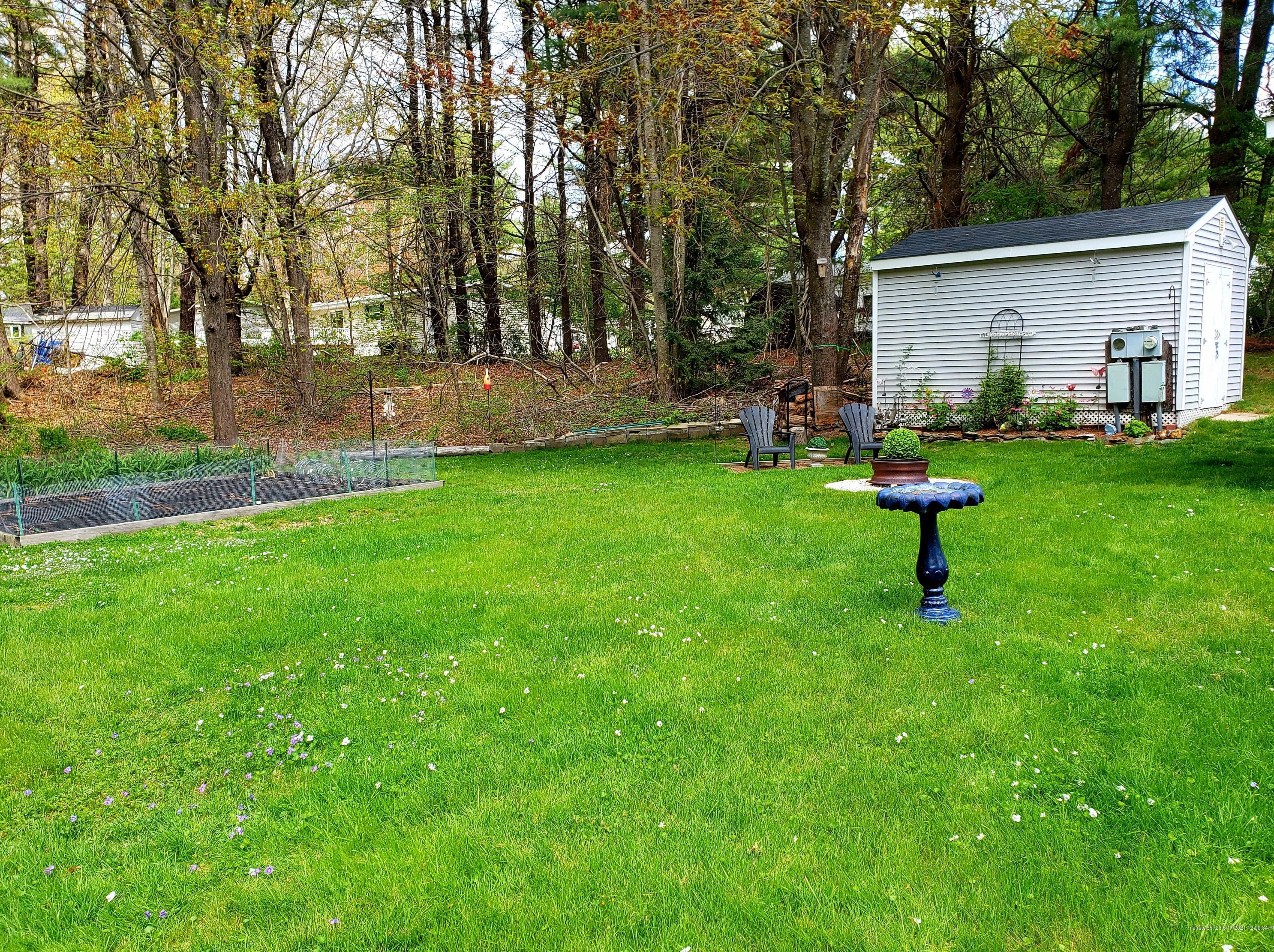 11 Dode Dr, Saco ME  04072-9657 exterior