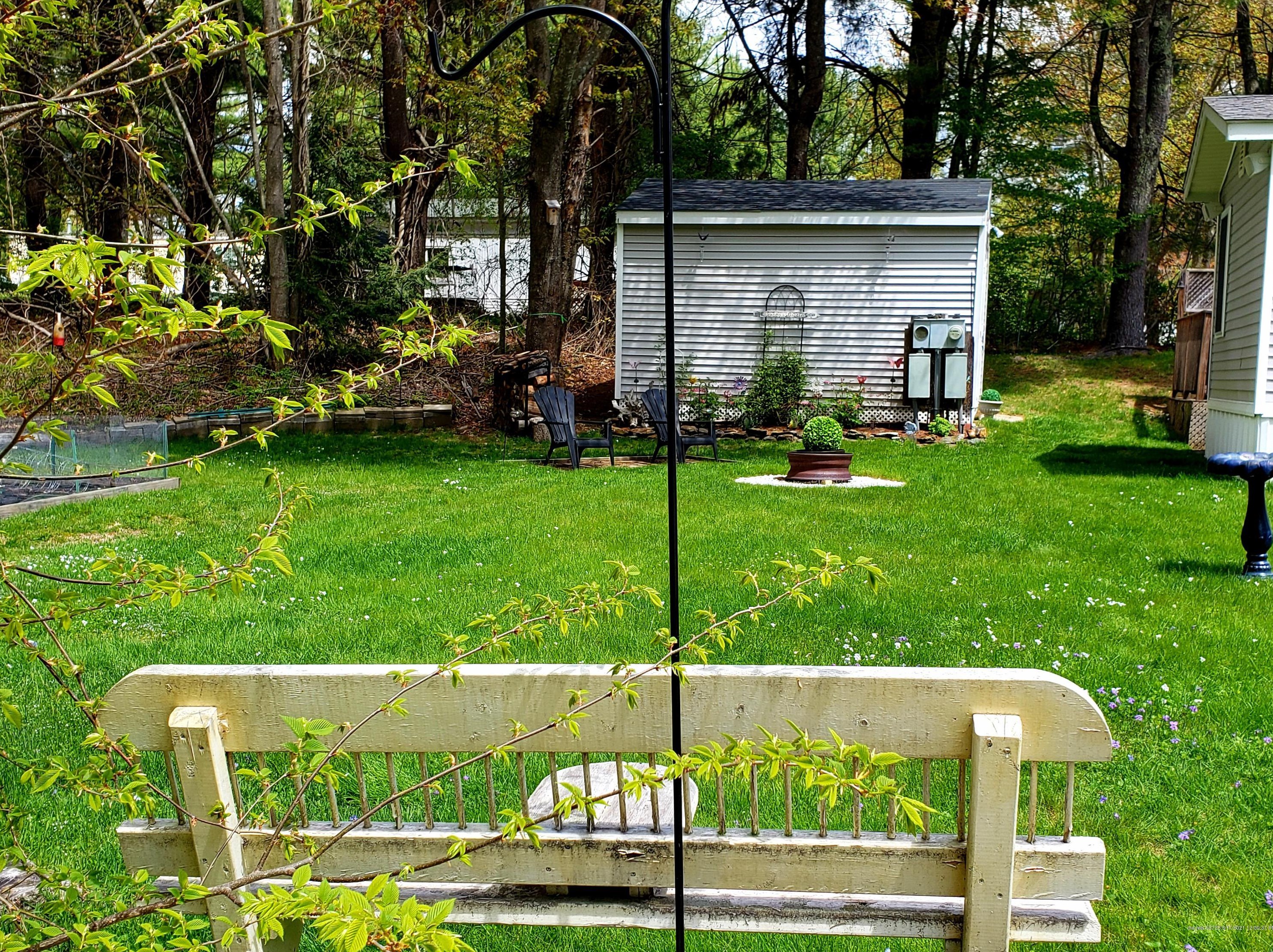 11 Dode Dr, Saco ME  04072-9657 exterior