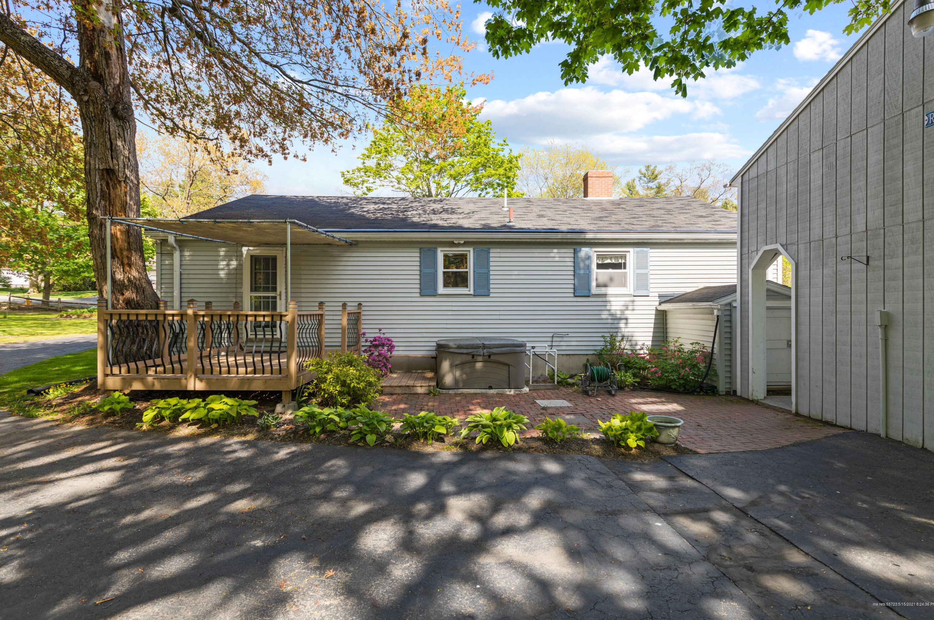 400 Pope Rd, Windham ME  04062-4998 exterior
