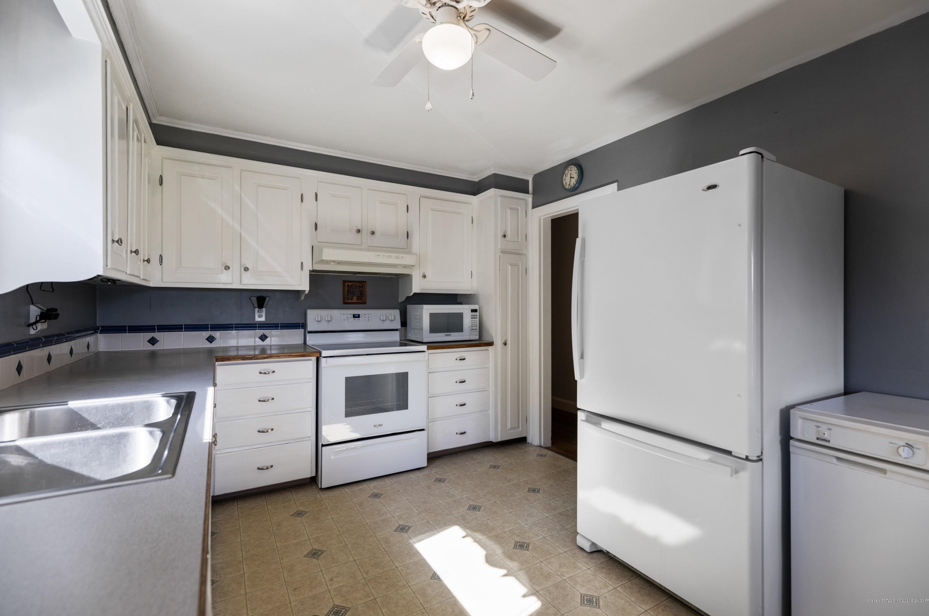 400 Pope Rd, Windham ME  04062-4998 exterior