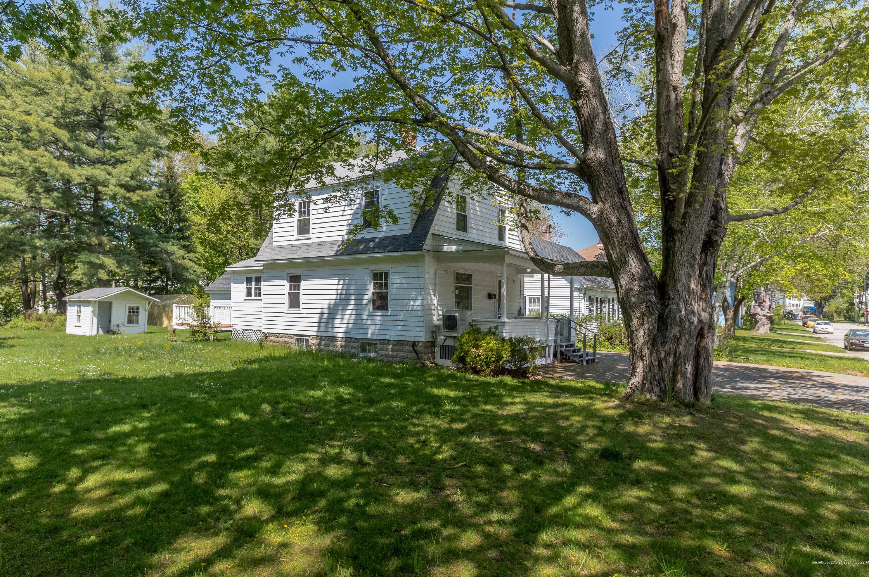 27 Middle St, Westbrook ME  04092-3346 exterior