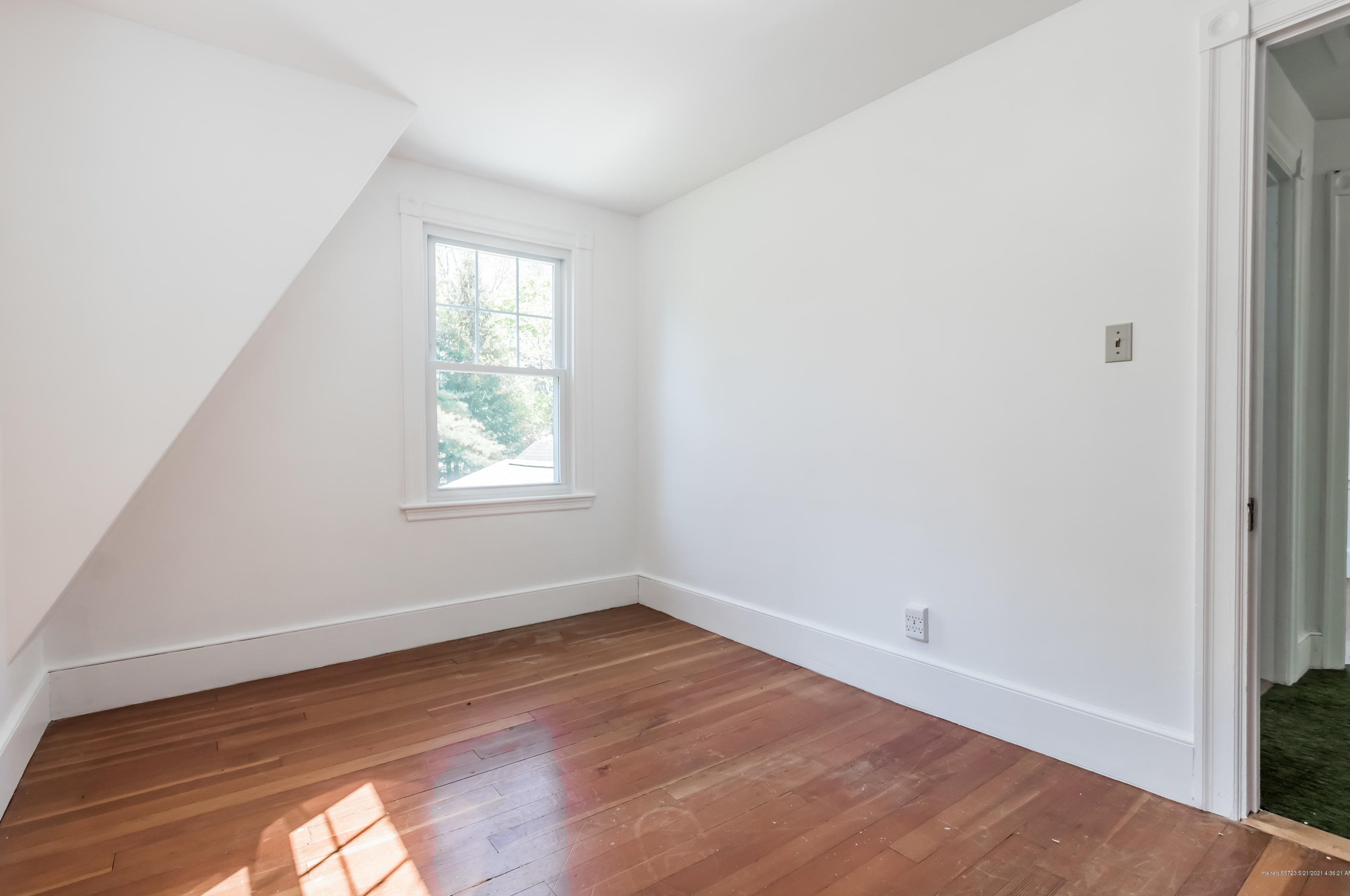 27 Middle St, Westbrook ME  04092-3346 exterior