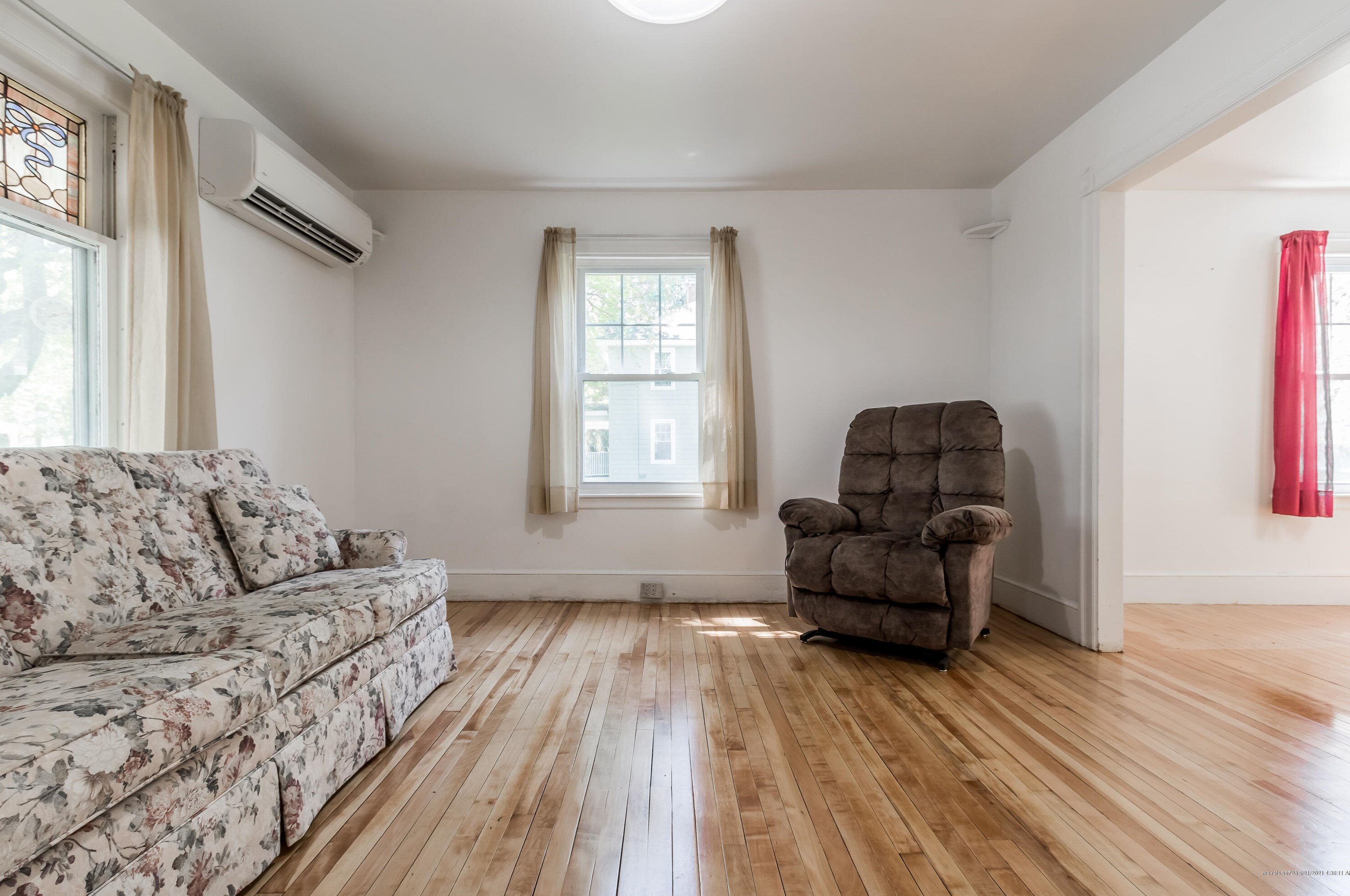 27 Middle St, Westbrook ME  04092-3346 exterior