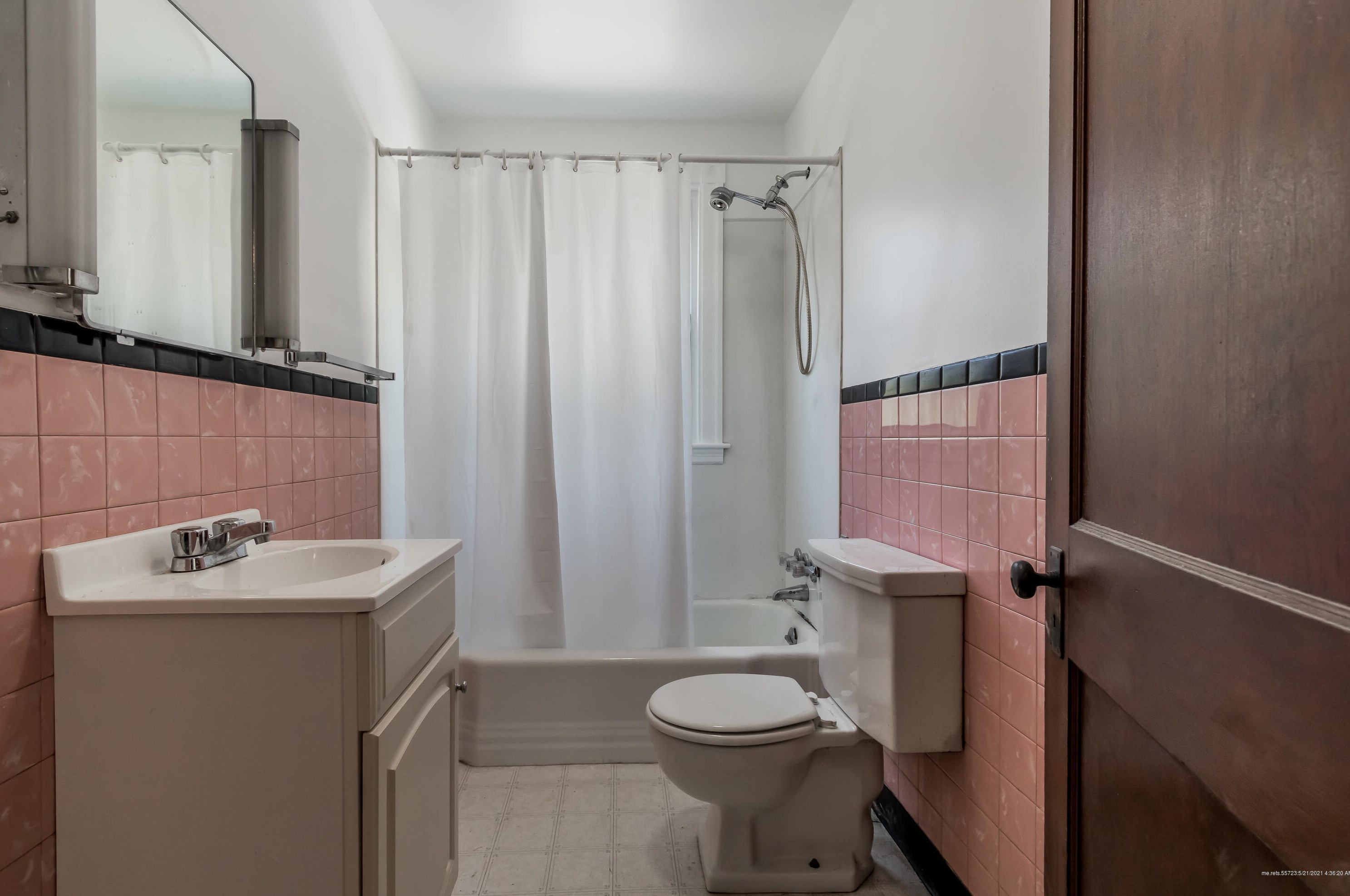 27 Middle St, Westbrook ME  04092-3346 exterior