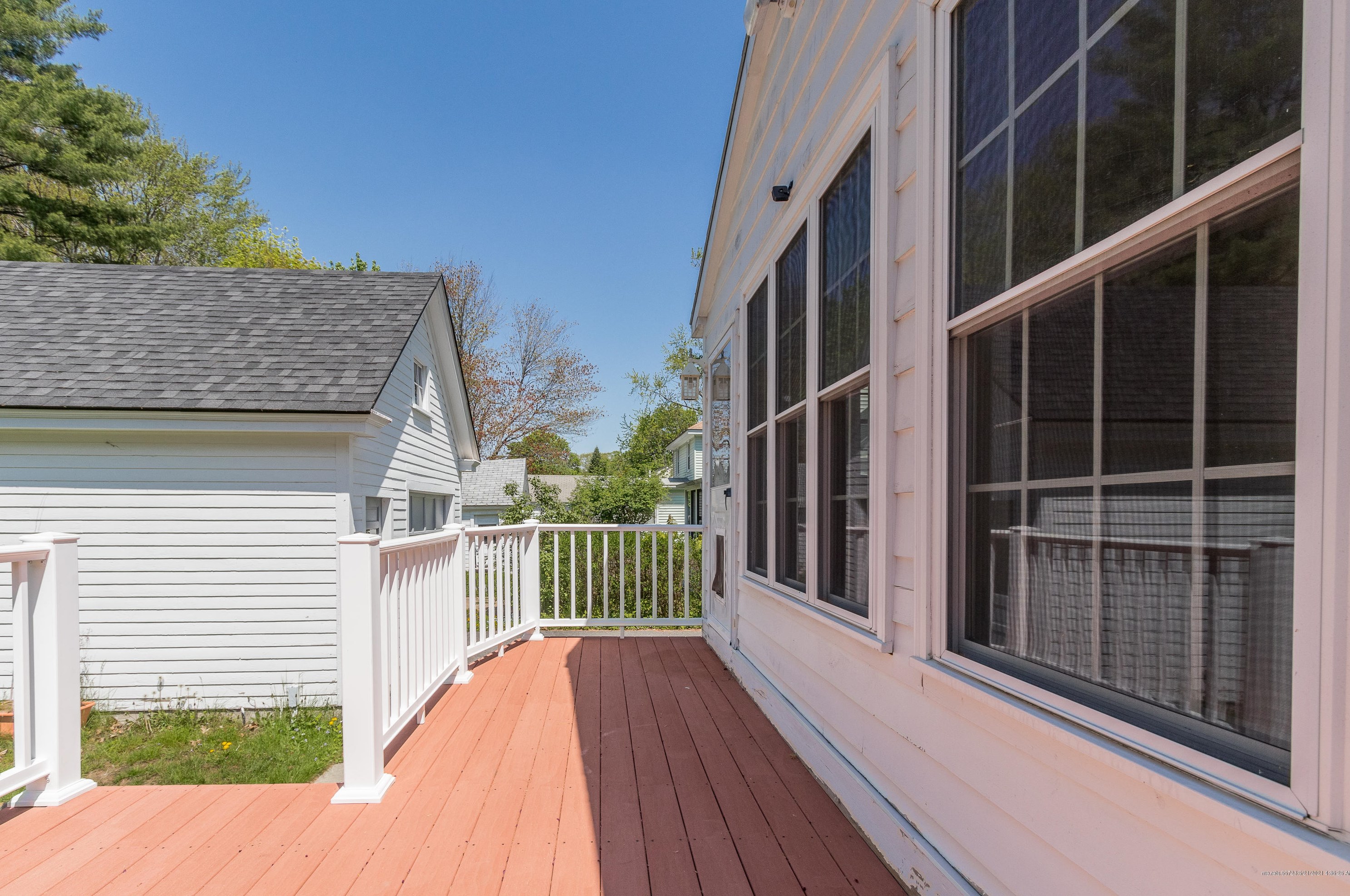 27 Middle St, Westbrook ME  04092-3346 exterior