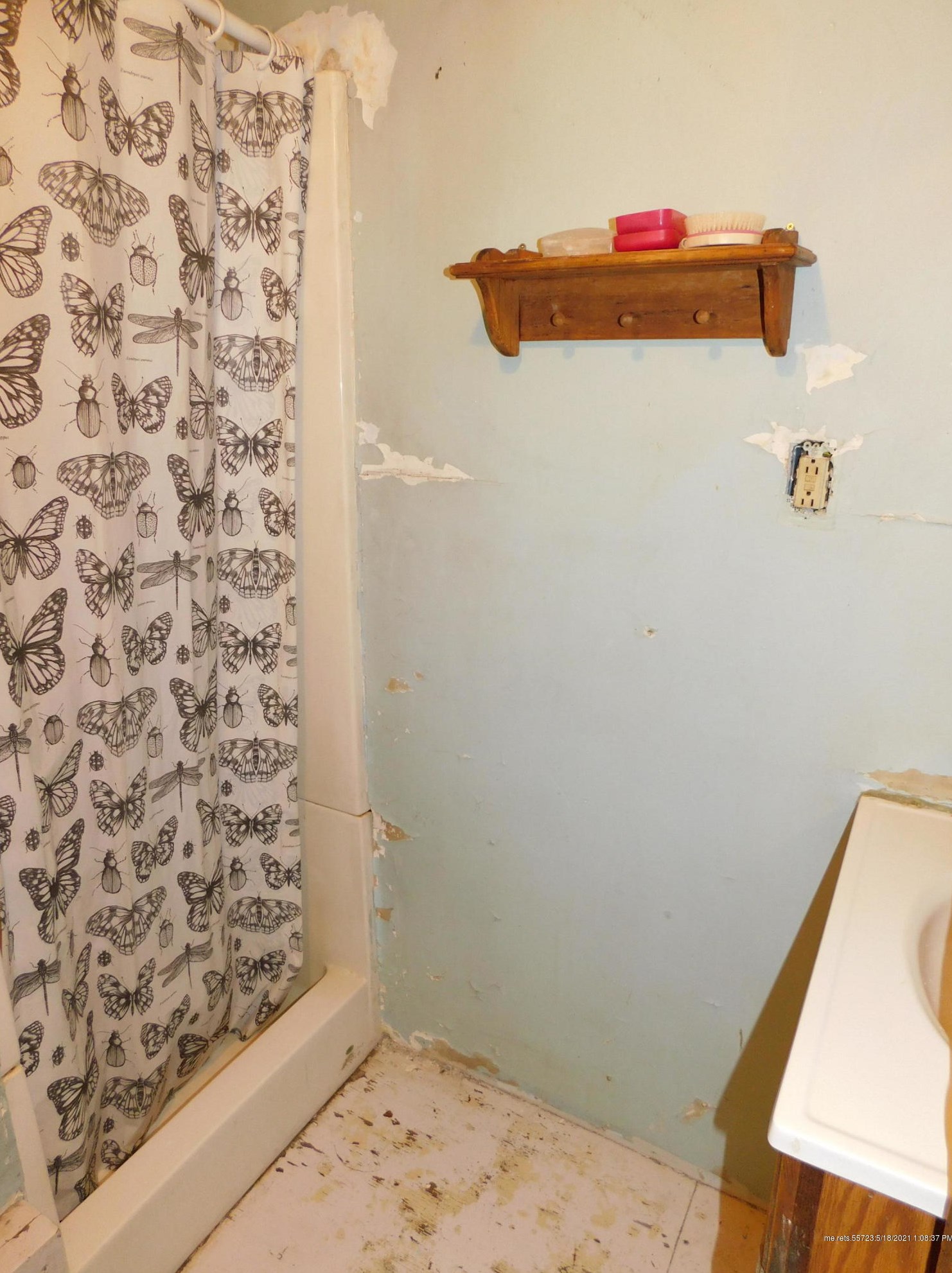 112 Dyer Rd, Sebec ME  04426-6026 exterior