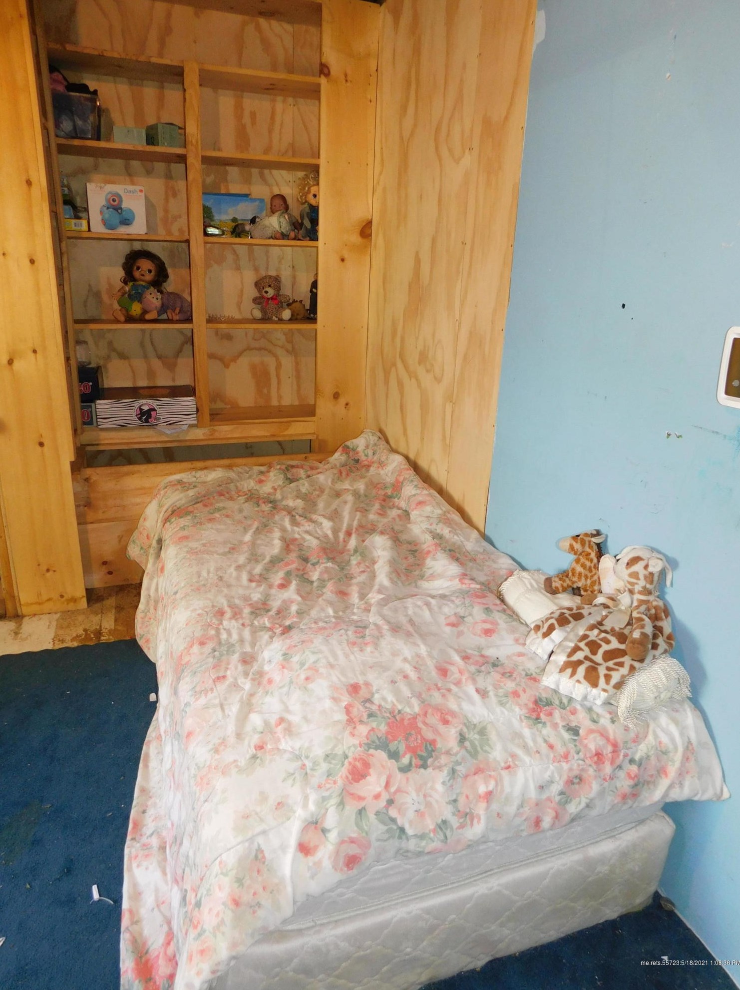 112 Dyer Rd, Sebec ME  04426-6026 exterior