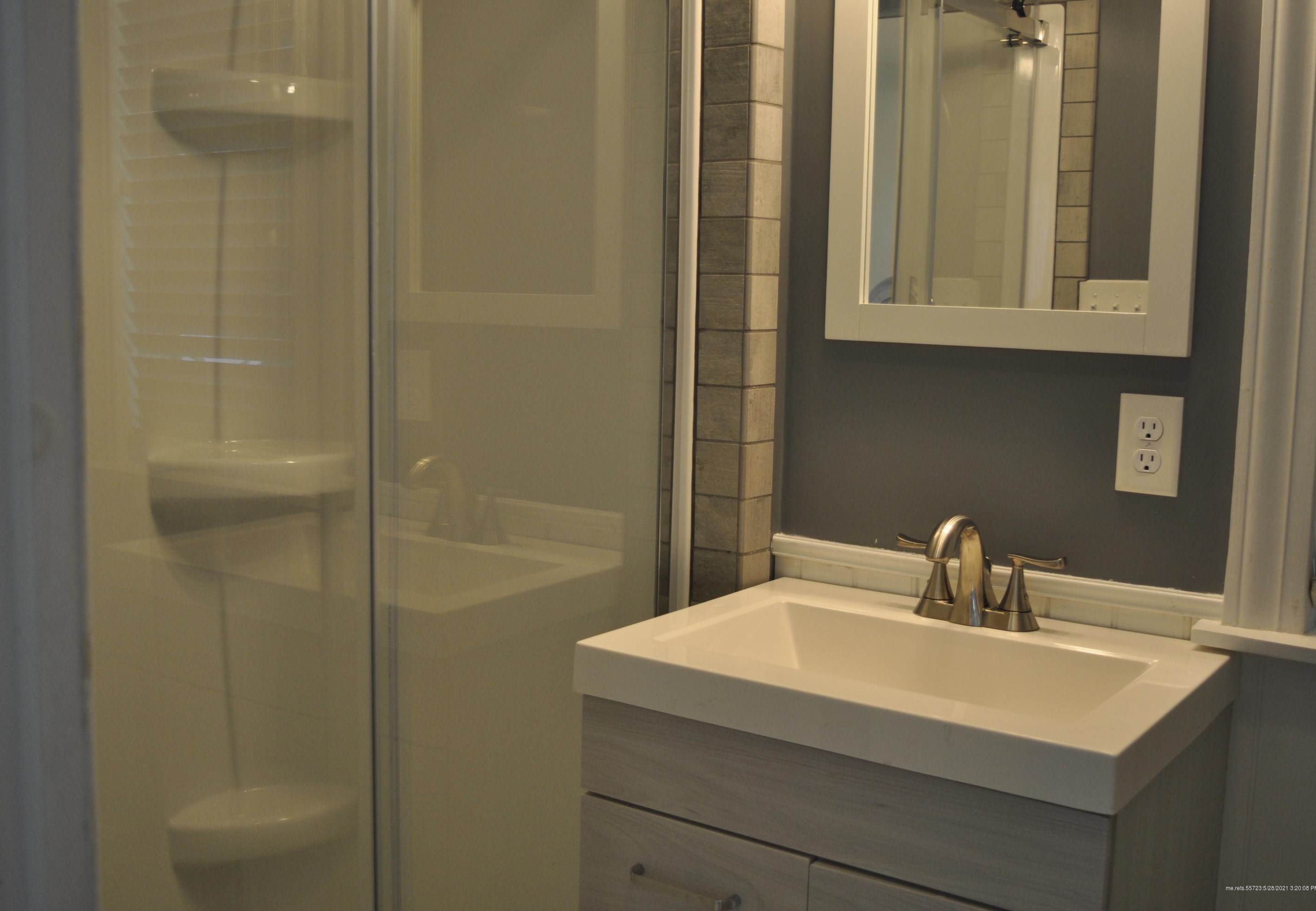 14 Ledge Rd, Portland ME  04110-1107 exterior