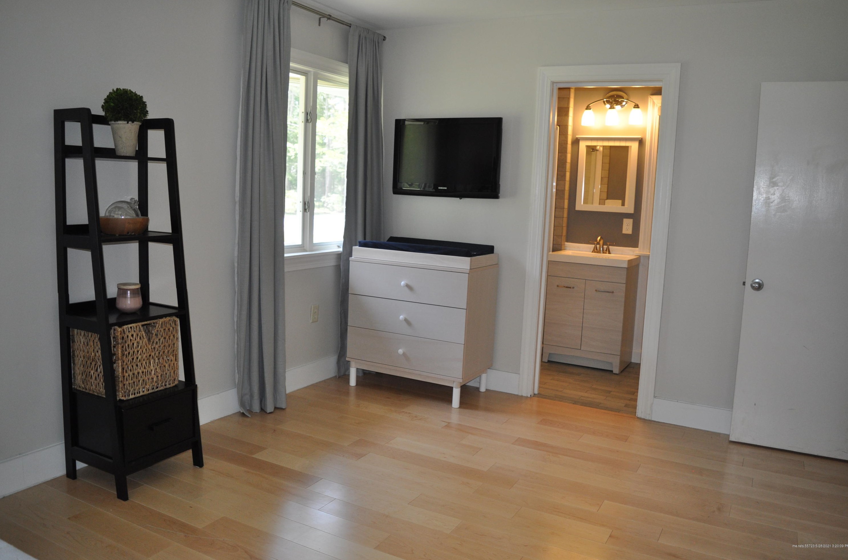 14 Ledge Rd, Portland ME  04110-1107 exterior