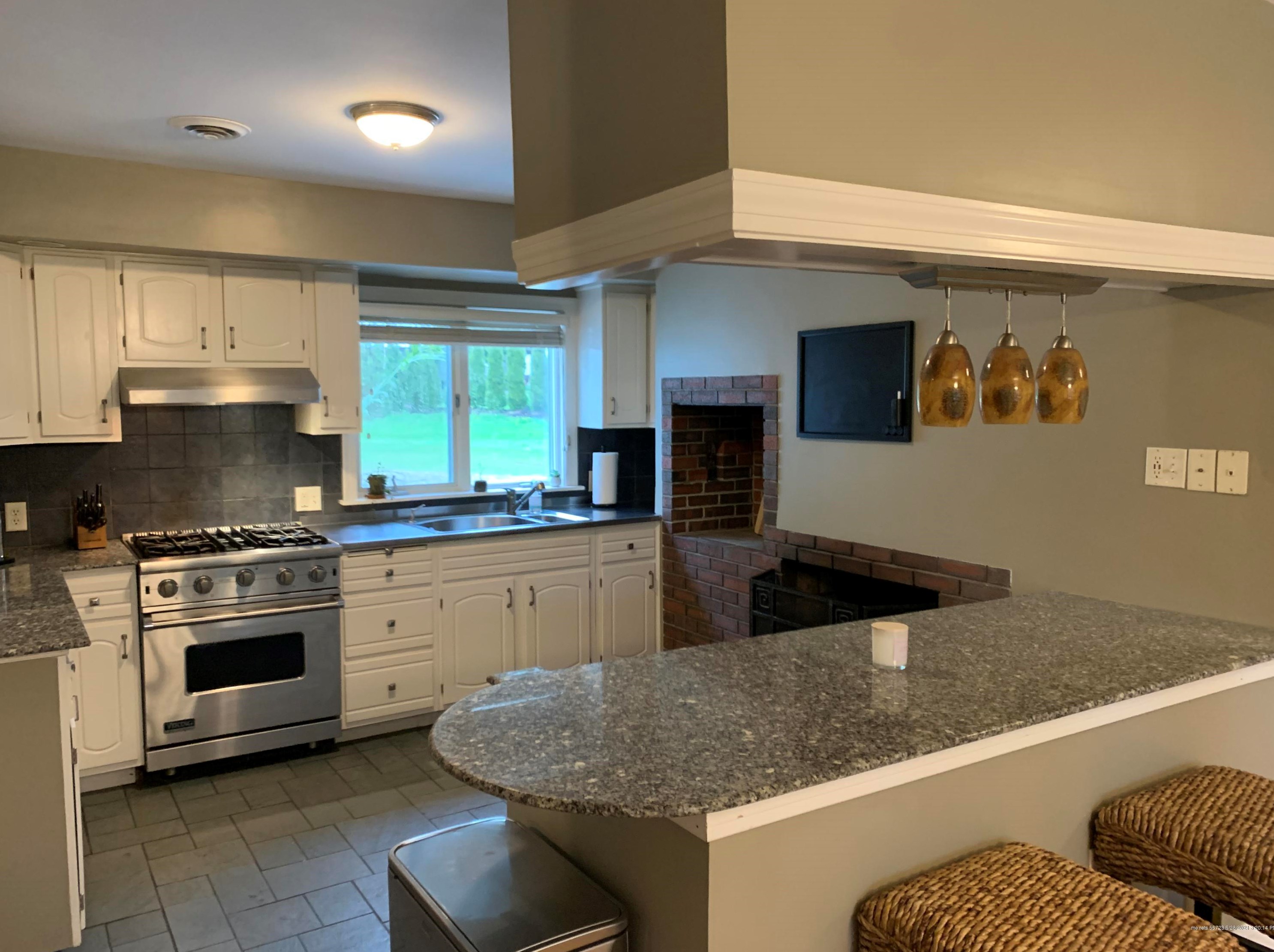 14 Ledge Rd, Portland ME  04110-1107 exterior