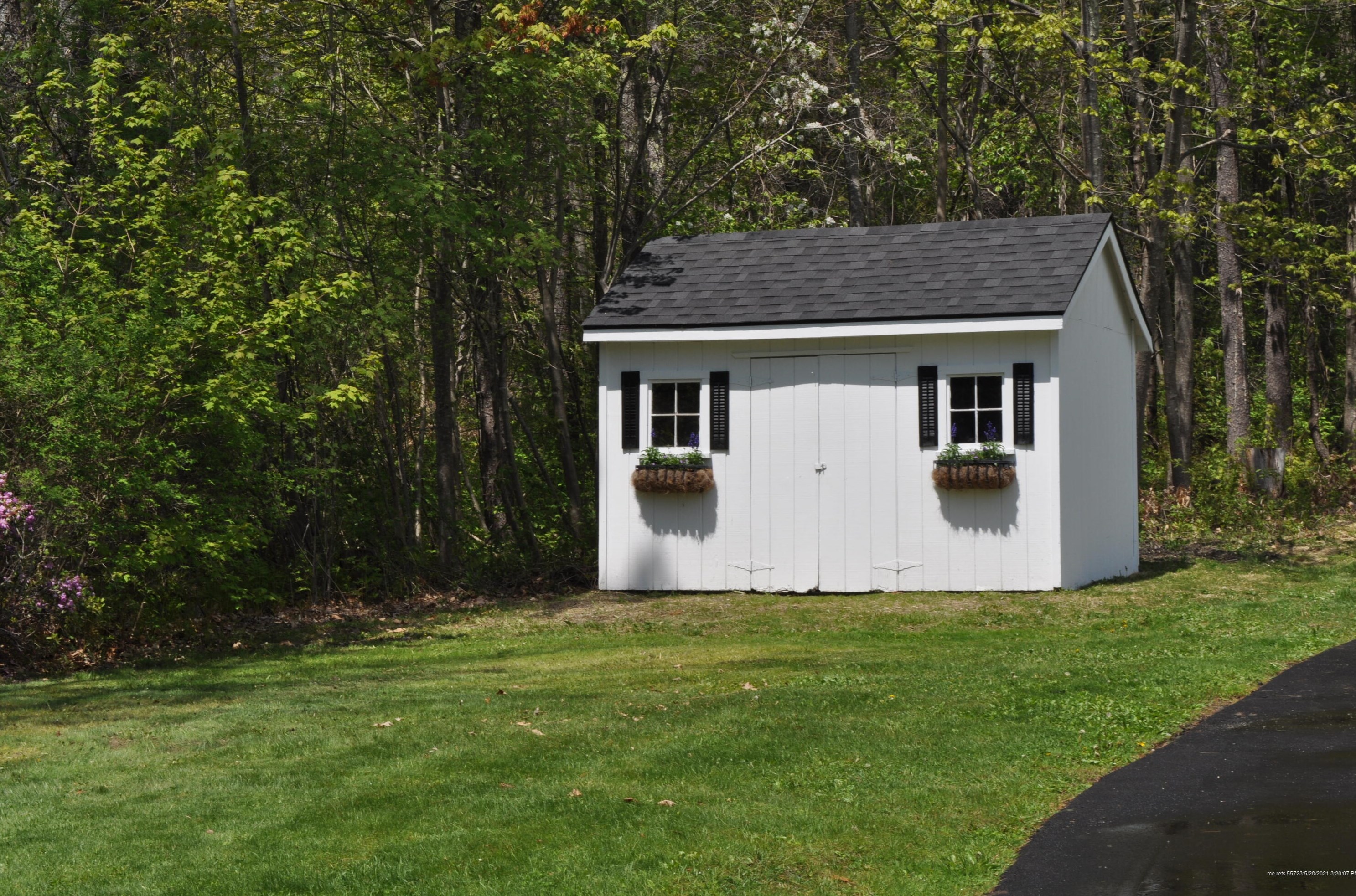 14 Ledge Rd, Portland ME  04110-1107 exterior