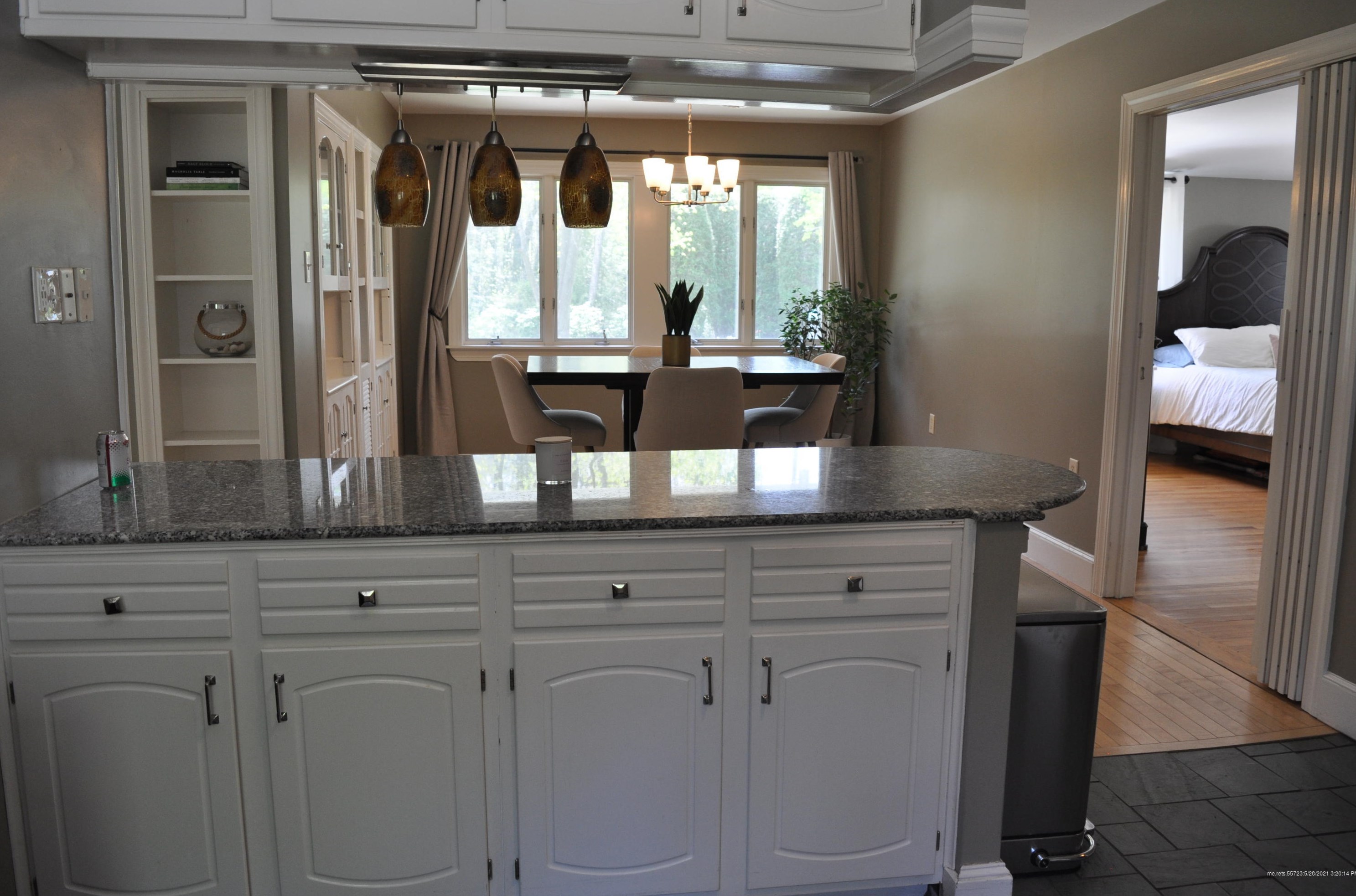 14 Ledge Rd, Portland ME  04110-1107 exterior