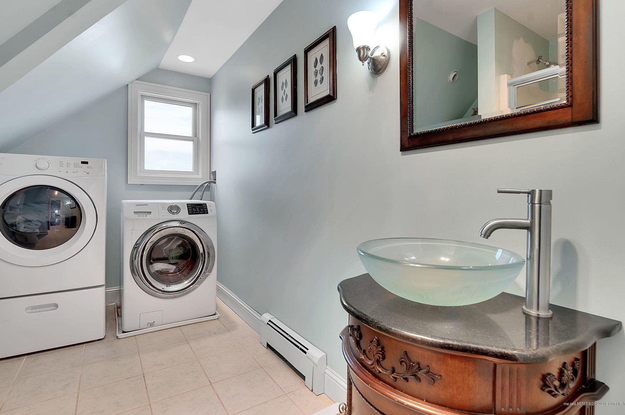 8 Victoria Ln, Portland ME  04105-2541 exterior