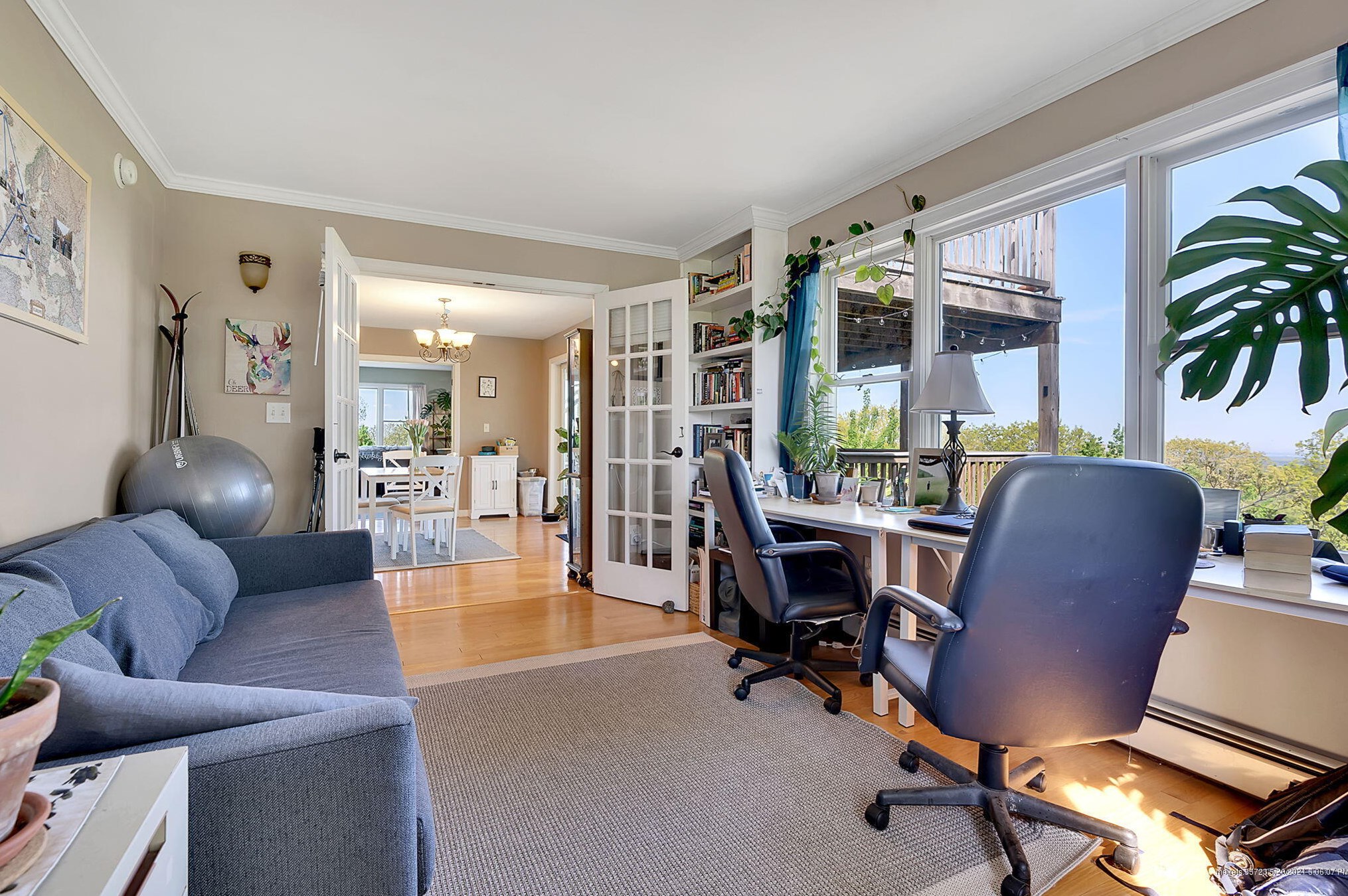 8 Victoria Ln, Portland ME  04105-2541 exterior