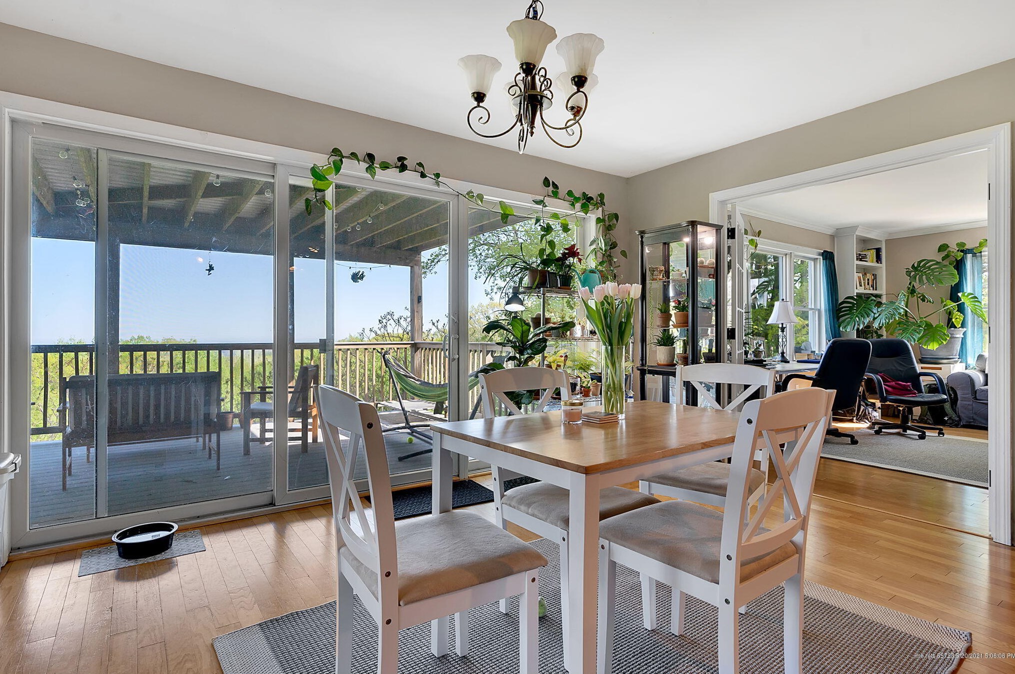 8 Victoria Ln, Portland ME  04105-2541 exterior