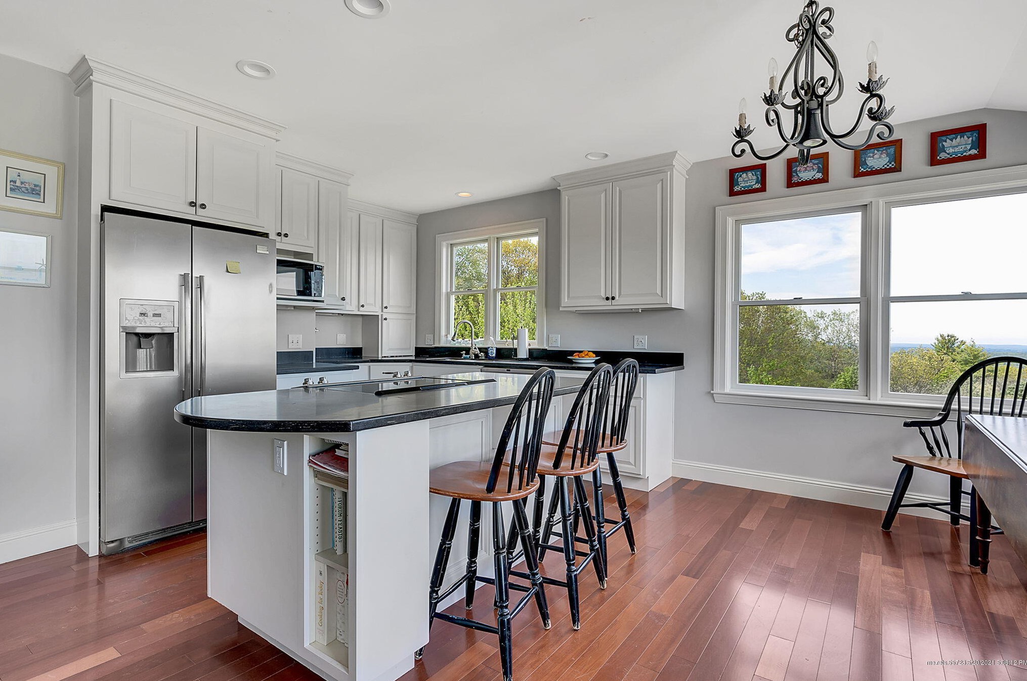 8 Victoria Ln, Portland ME  04105-2541 exterior