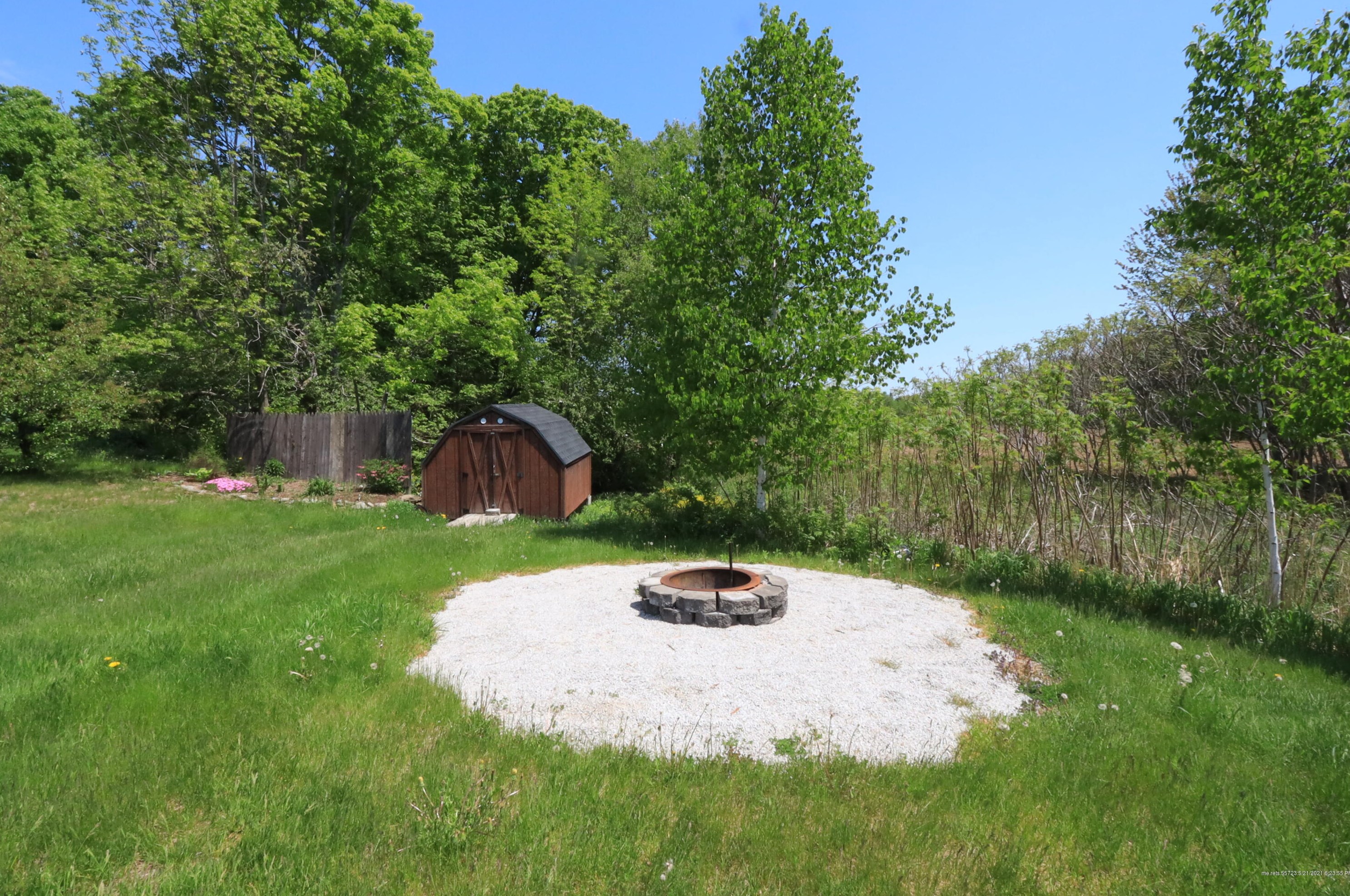 11 Sinclair Rd, Levant ME  04456-4152 exterior