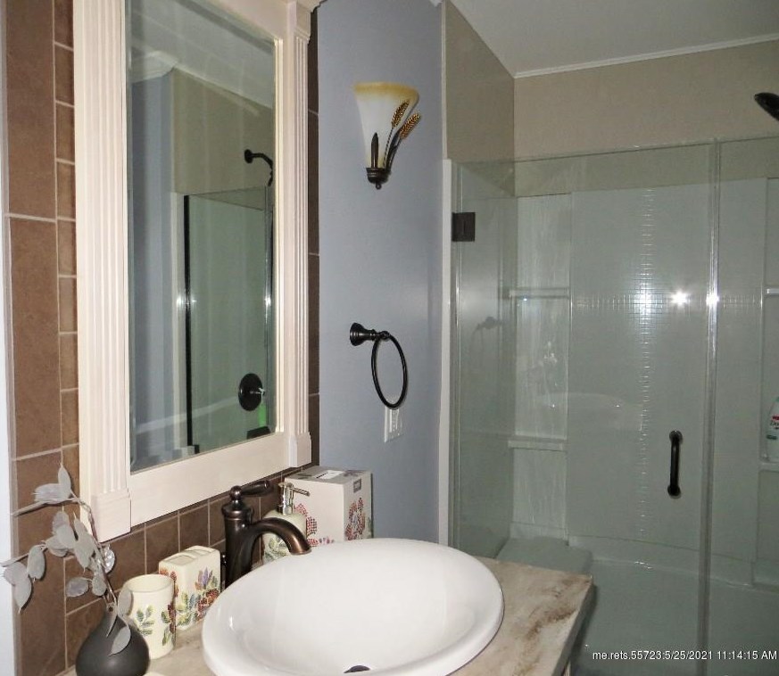 248 Pleasant St, Fort Kent ME  04743-1504 exterior