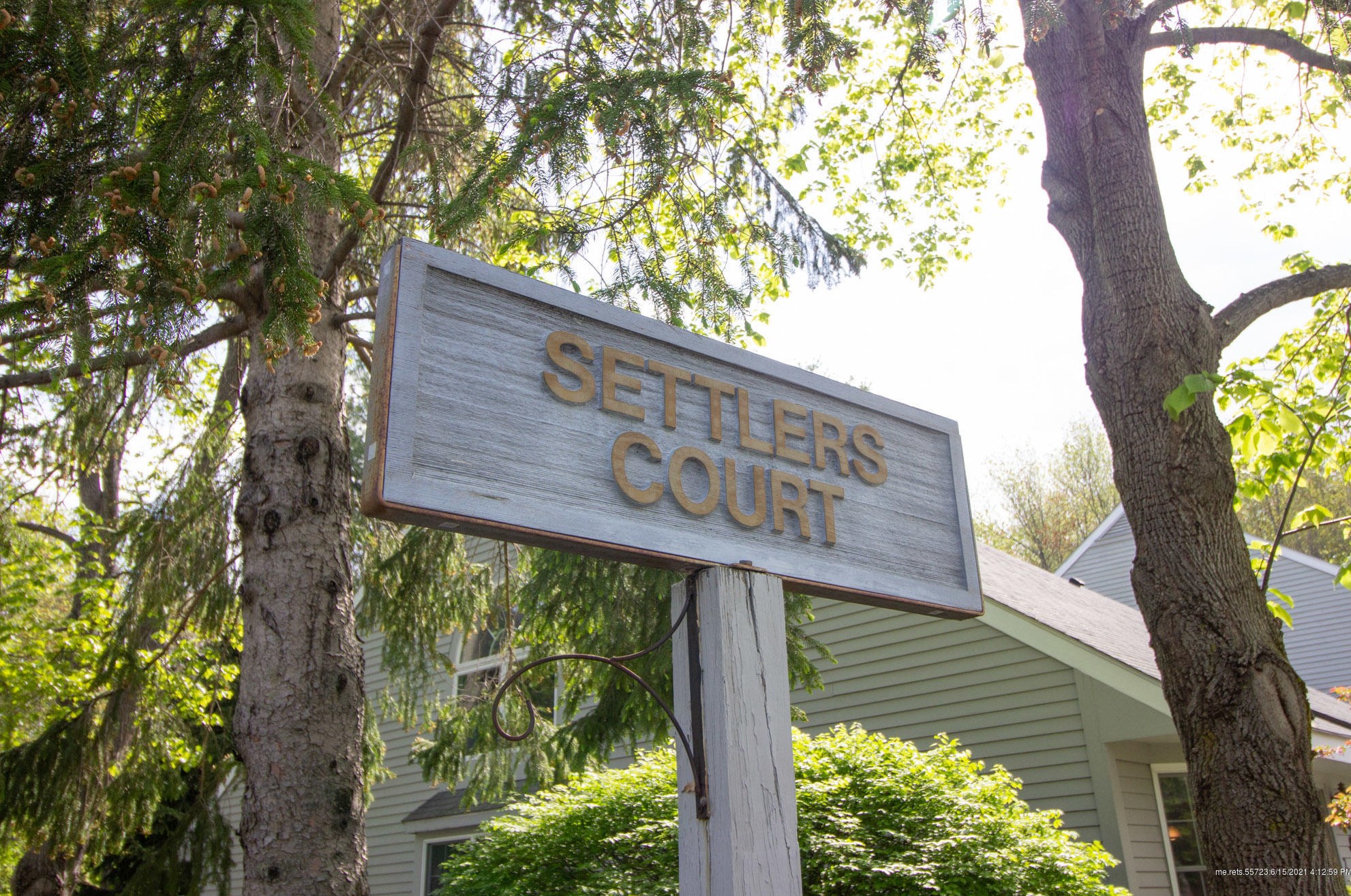 1 Settlers Ct, Portland ME 04103-5803 exterior