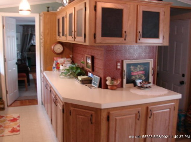 282 Main St, Madison ME  04950-4207 exterior