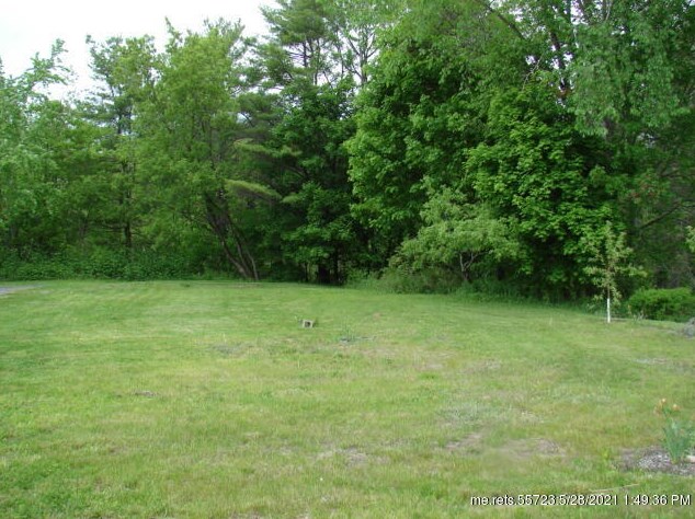 282 Main St, Madison ME  04950-4207 exterior