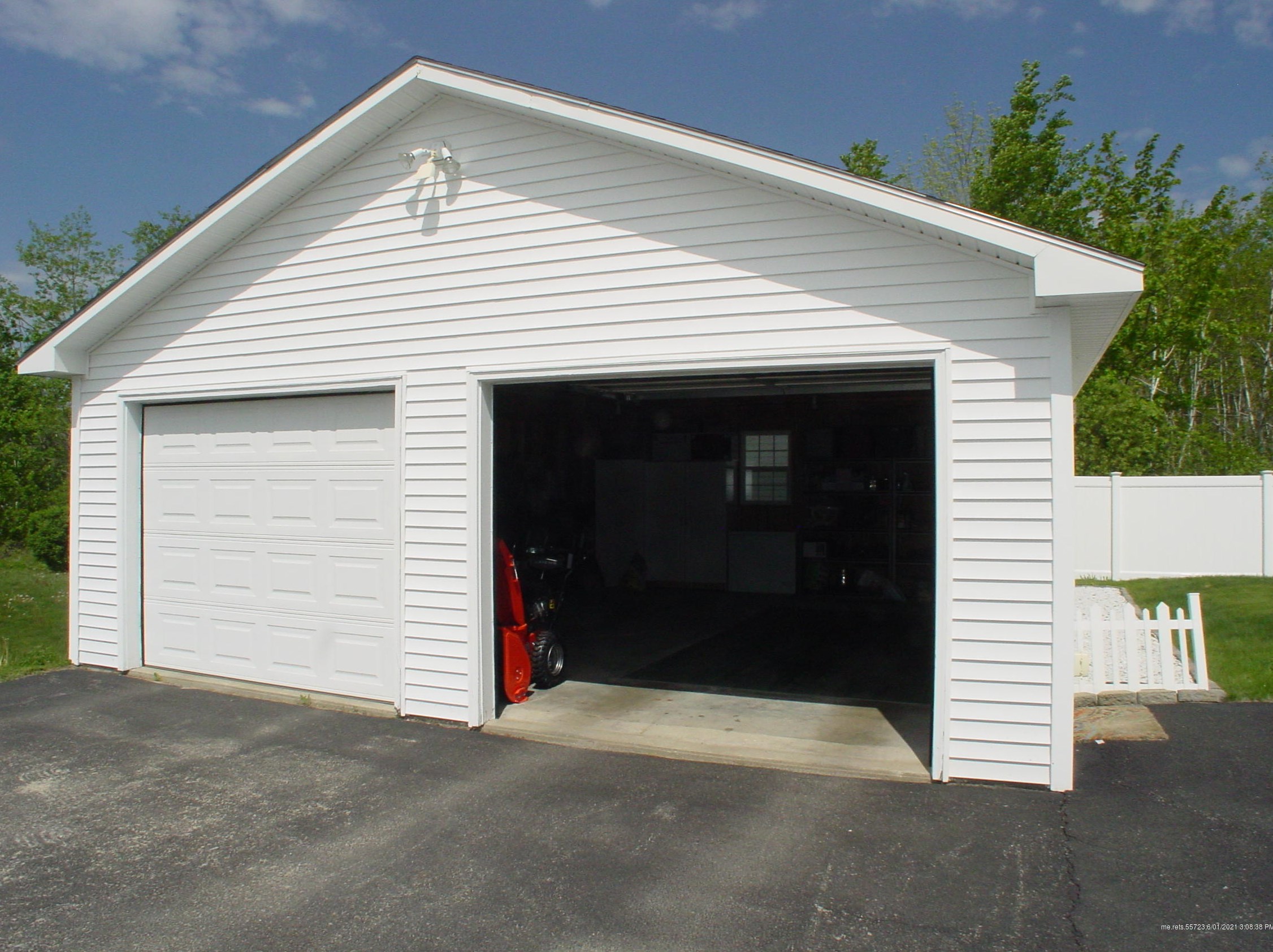 7 Ledge Cir, Bangor ME  04401-2594 exterior