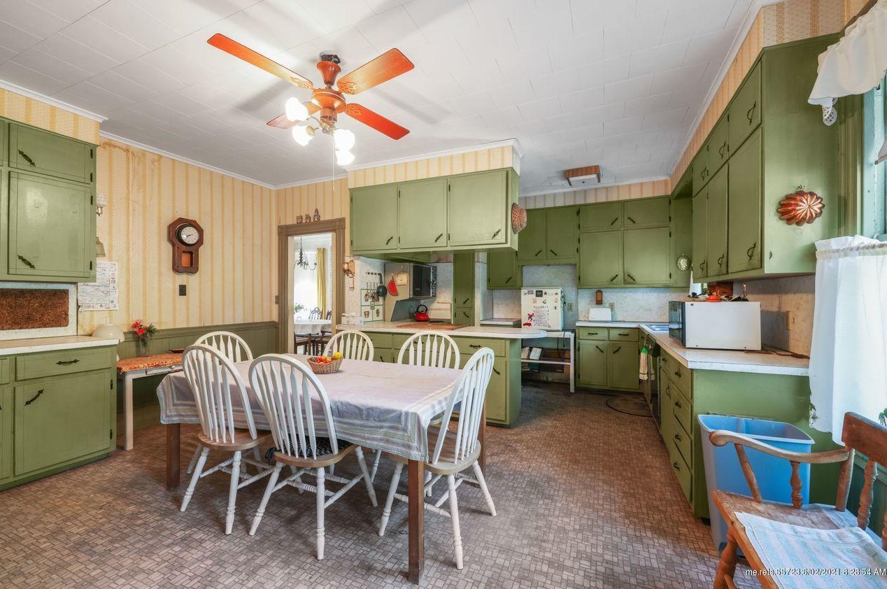 15 Cleveland St, Saco ME  04072-2818 exterior