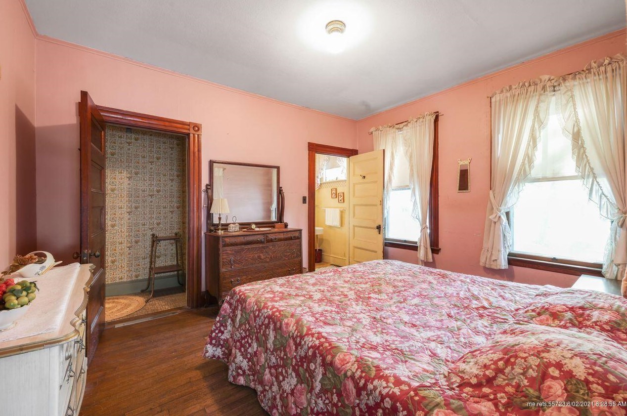 15 Cleveland St, Saco ME  04072-2818 exterior