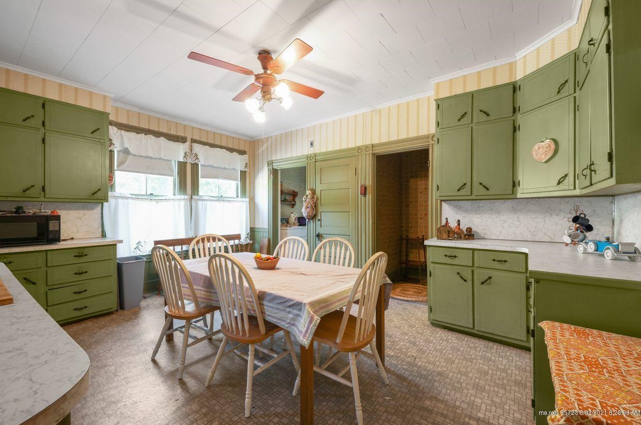 15 Cleveland St, Saco ME  04072-2818 exterior