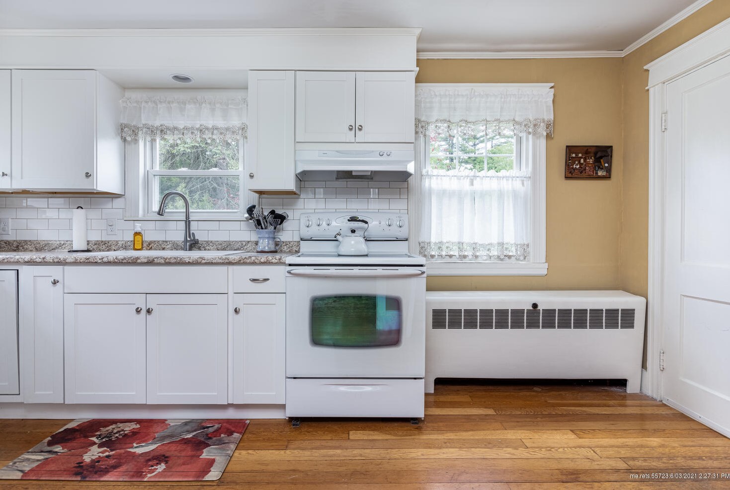 34 Morrill Ave, Gorham ME  04038-1432 exterior