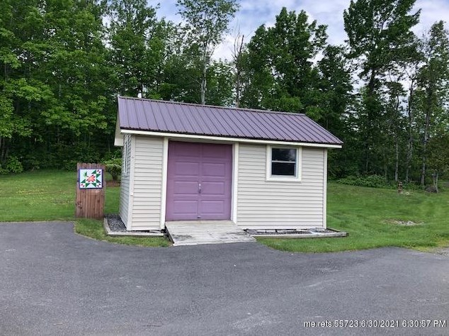 10 Holmes Rd, Sebec ME  04426-3748 exterior