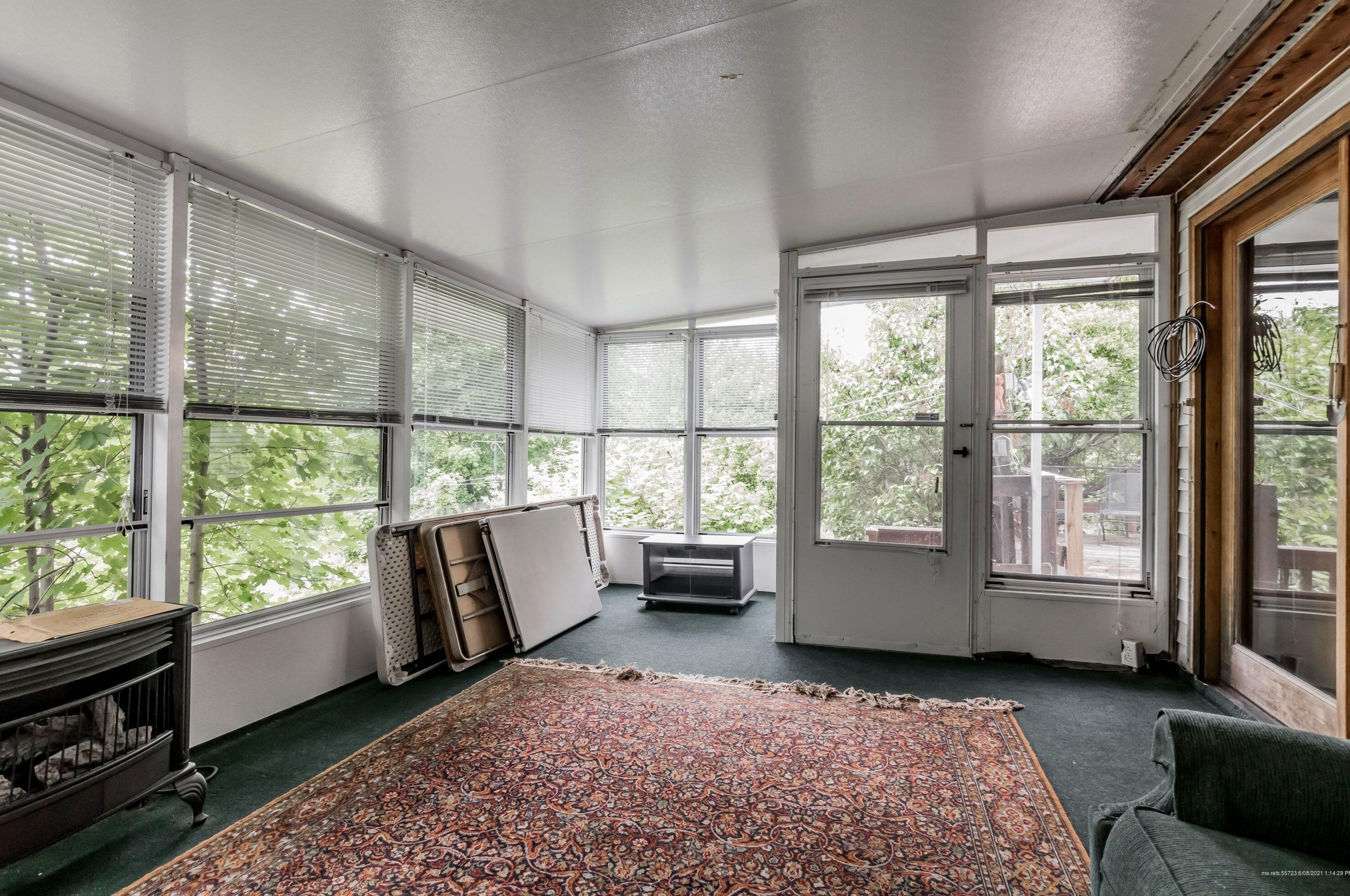 11 Androscoggin St, Windham ME  04062-4111 exterior