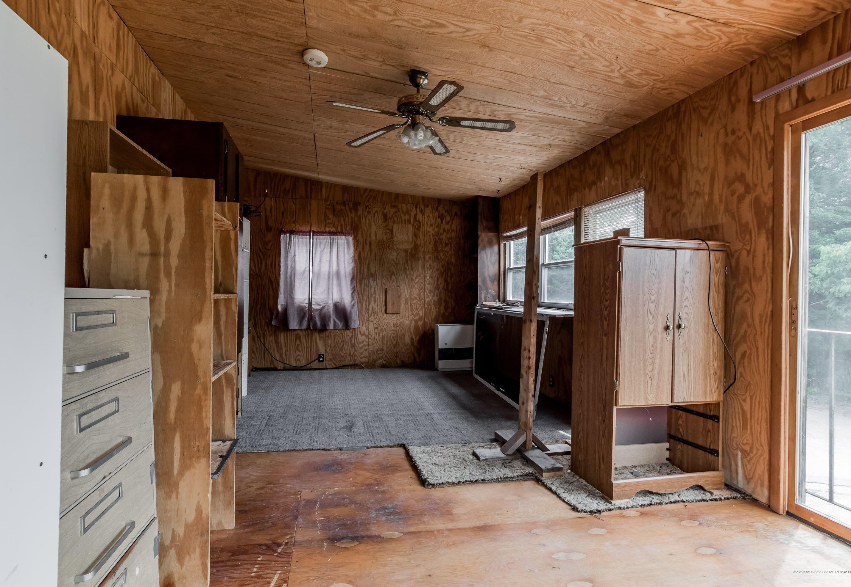 11 Androscoggin St, Windham ME  04062-4111 exterior