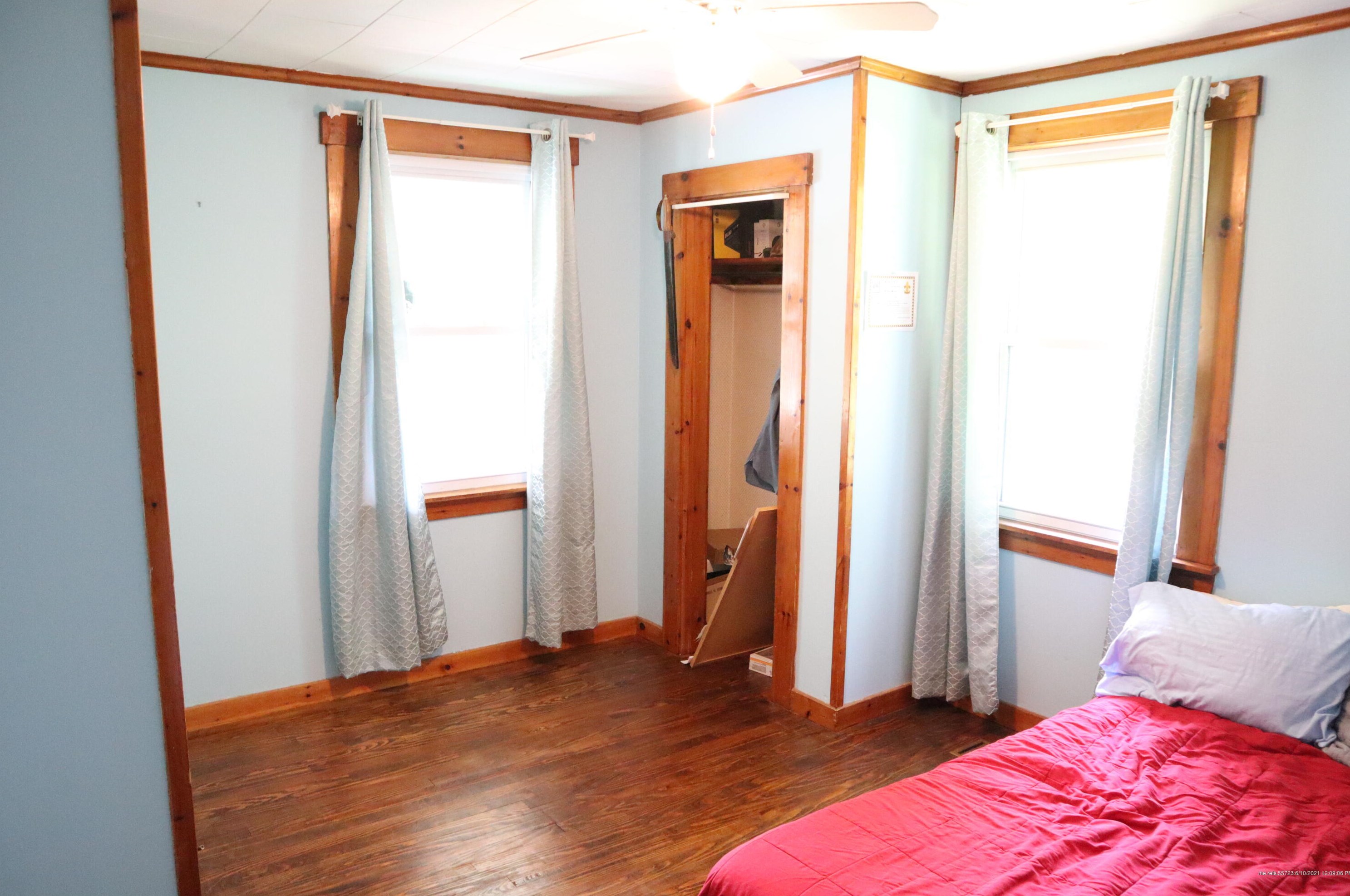 22 Maple St, Pittston ME  04345-2022 exterior