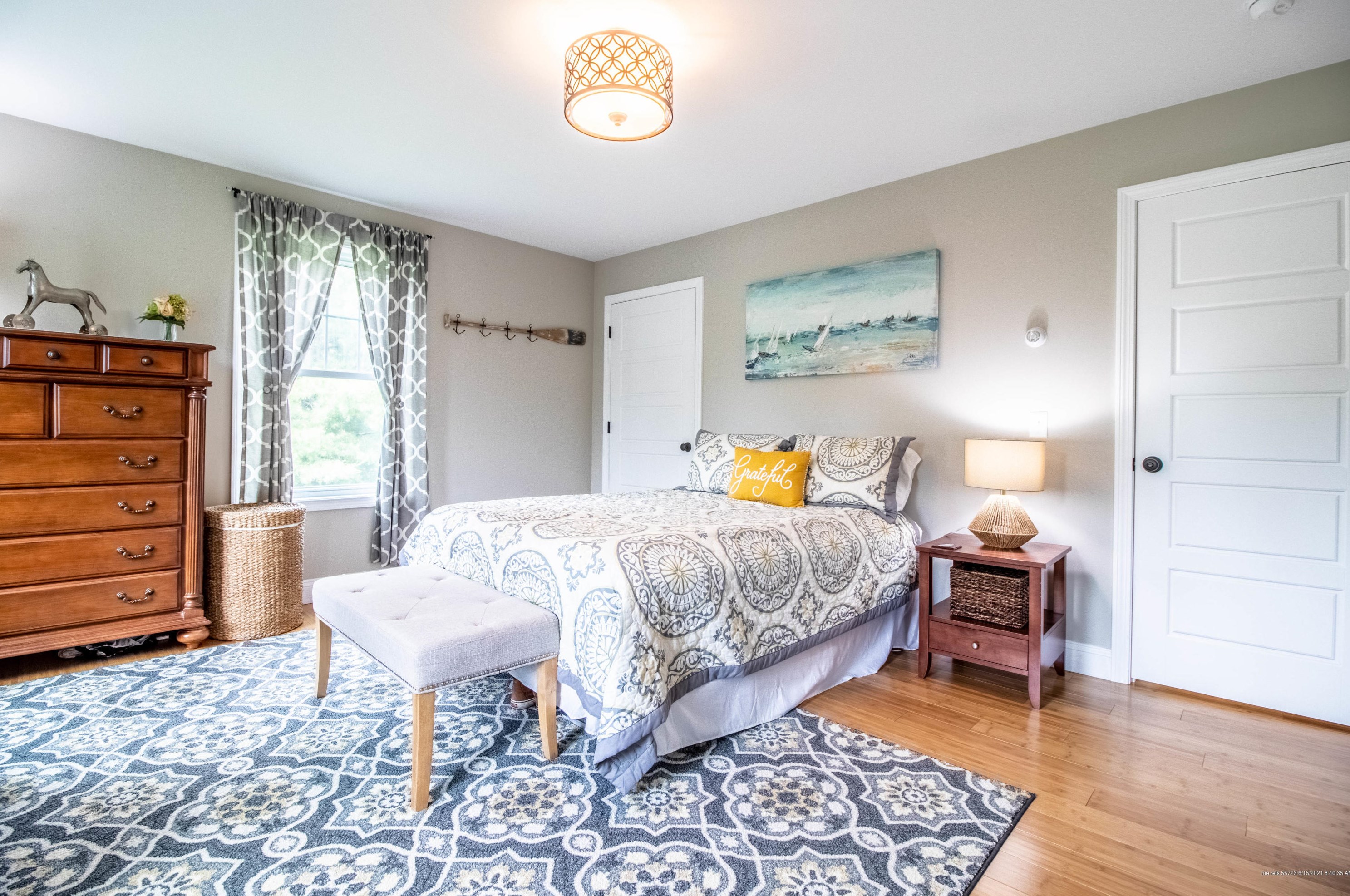 10 Louise St, Gorham ME  04038-1816 exterior