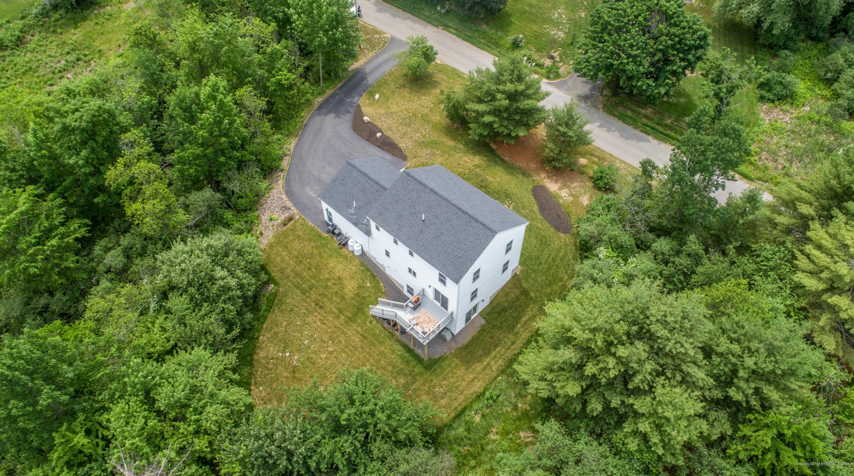 10 Louise St, Gorham ME  04038-1816 exterior