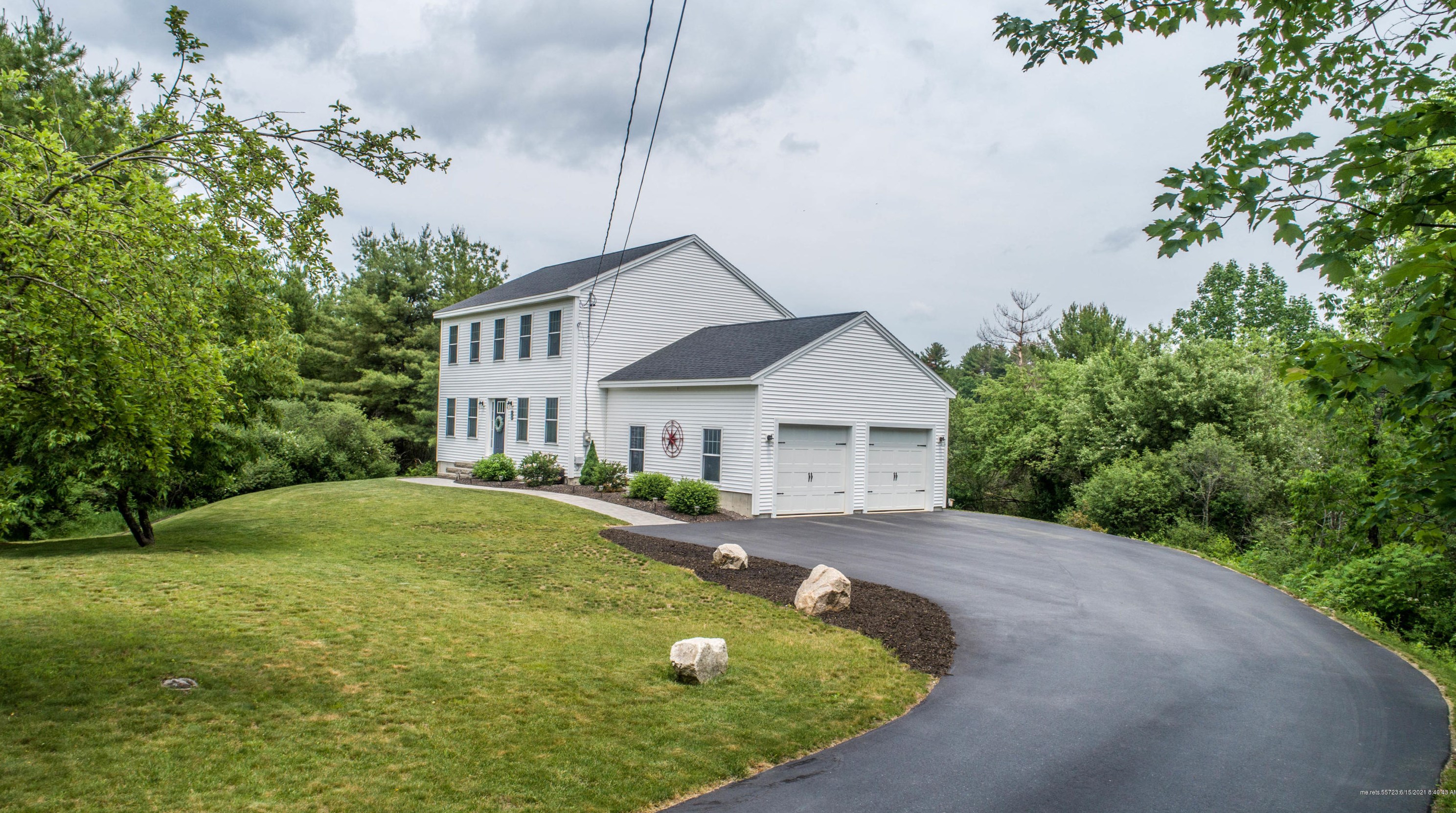 10 Louise St, Gorham ME  04038-1816 exterior