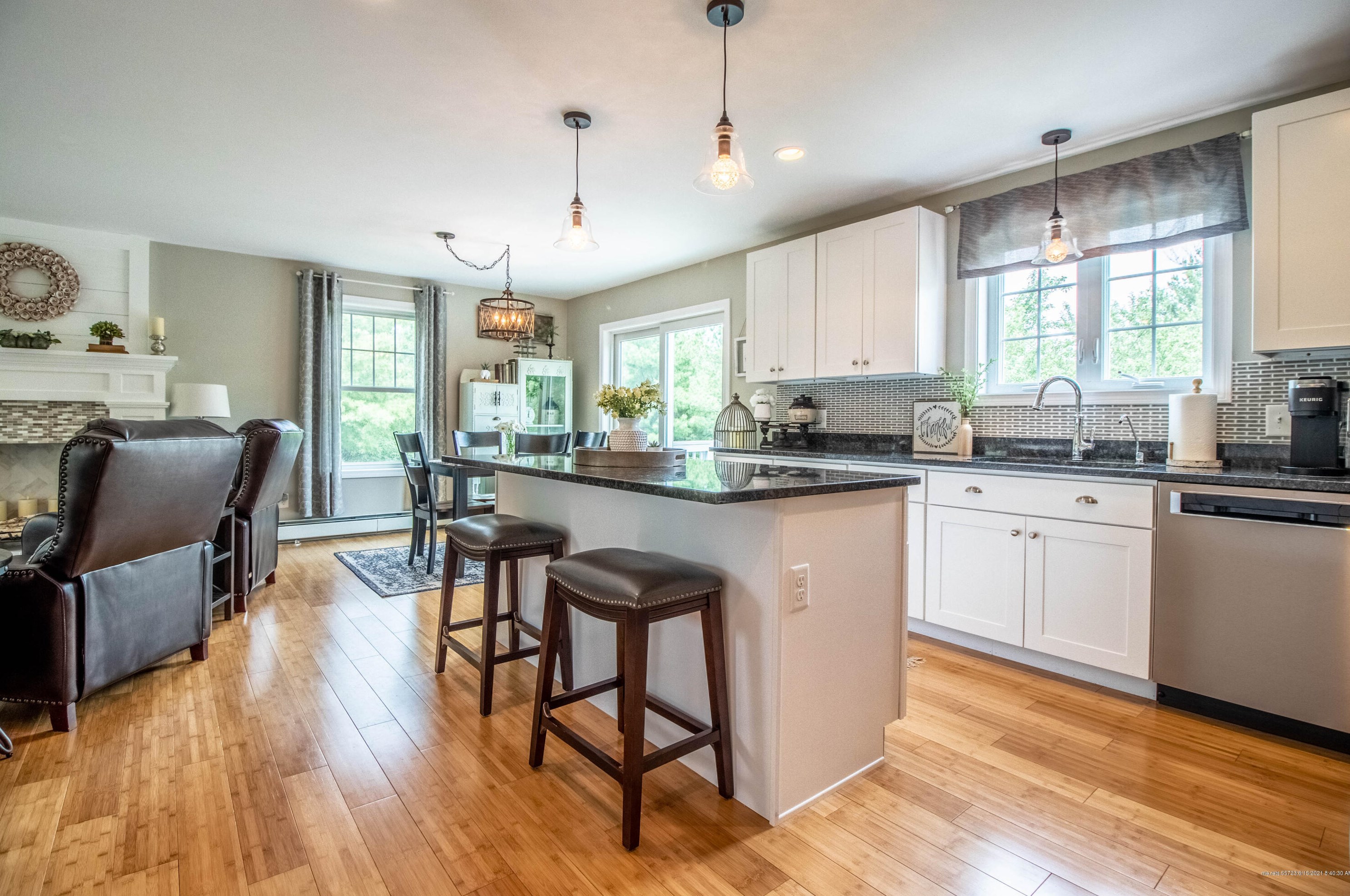 10 Louise St, Gorham ME  04038-1816 exterior