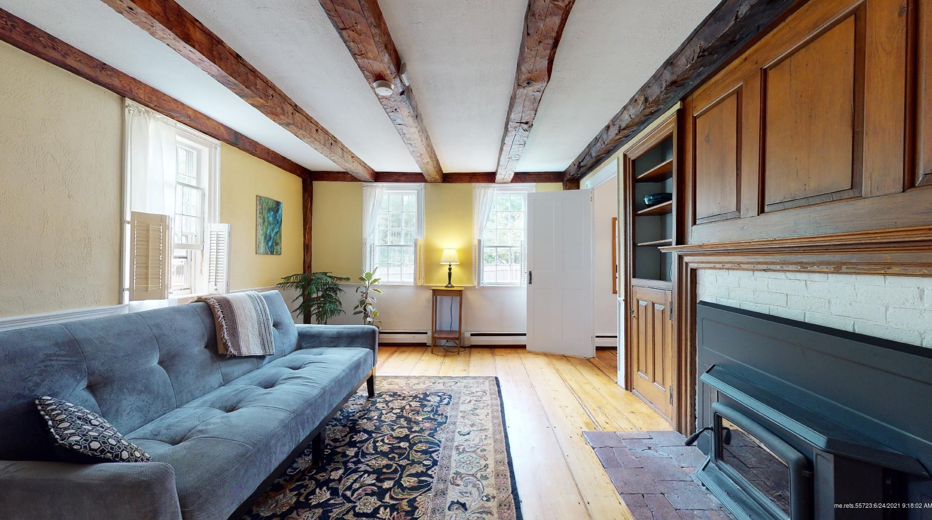 267 Foreside Rd, Portland ME  04105-1729 exterior