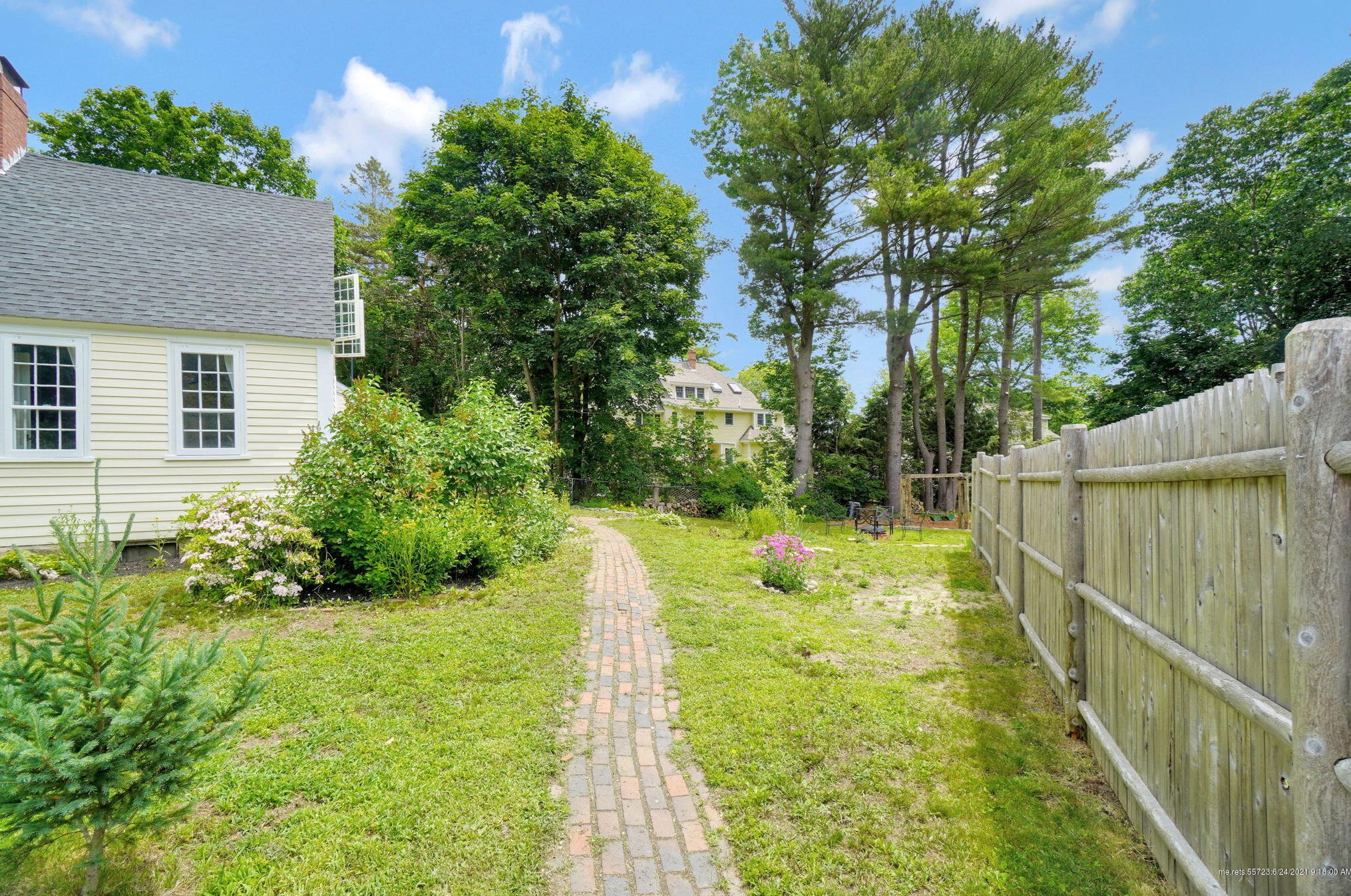 267 Foreside Rd, Portland ME  04105-1729 exterior