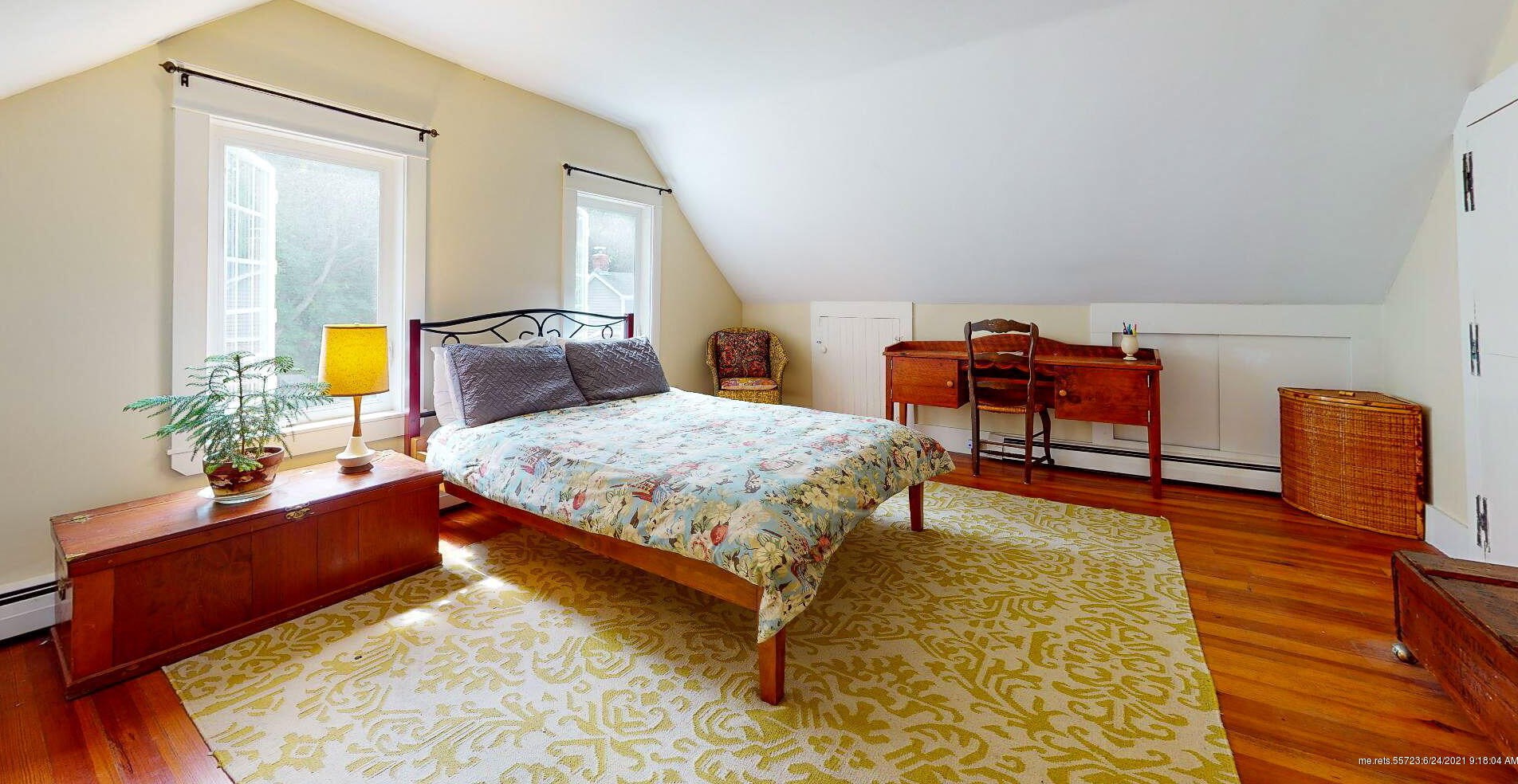 267 Foreside Rd, Portland ME  04105-1729 exterior