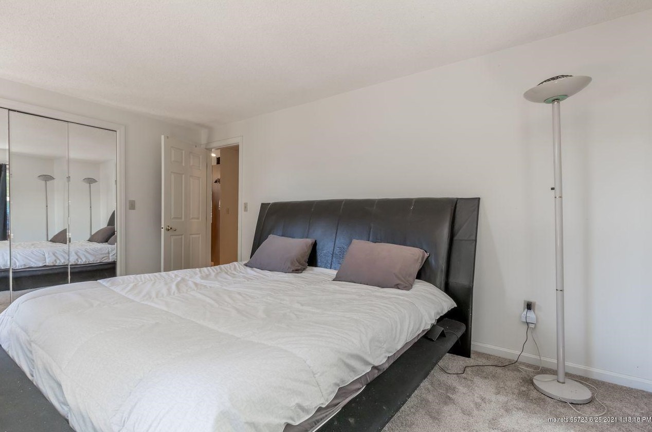 12 Garden Ln, Windham ME  04062-5047 exterior