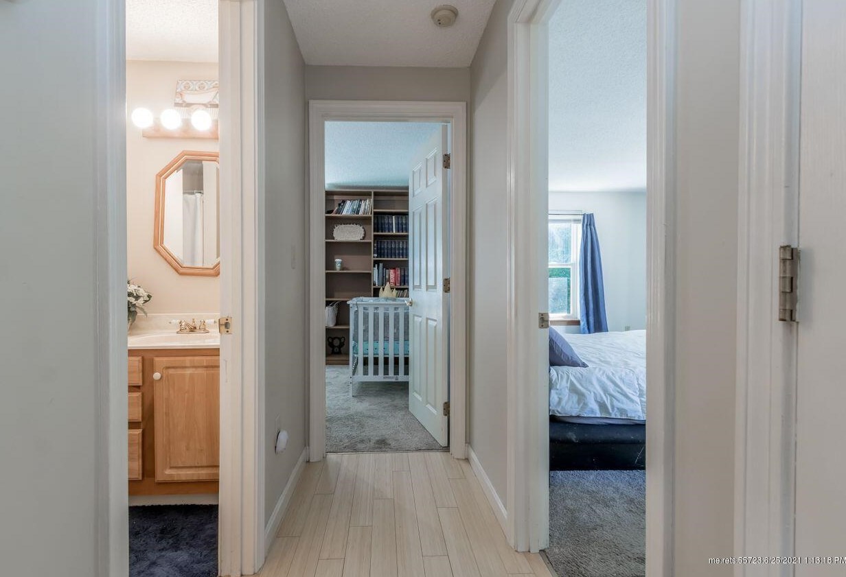 12 Garden Ln, Windham ME  04062-5047 exterior