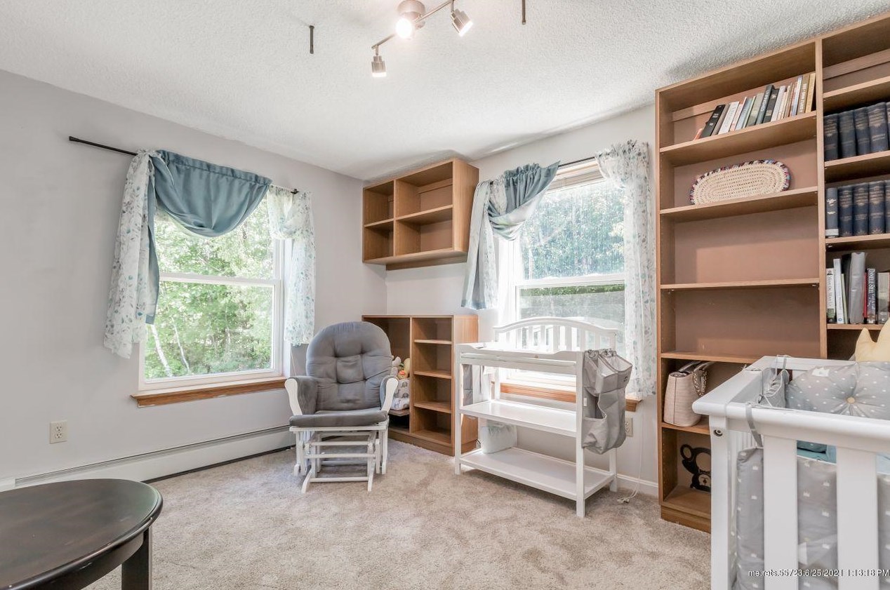 12 Garden Ln, Windham ME  04062-5047 exterior