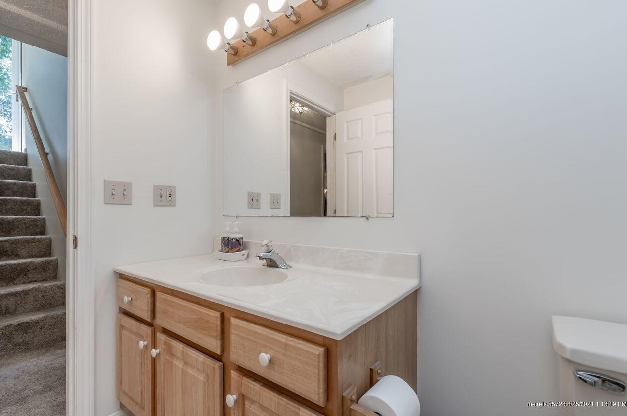 12 Garden Ln, Windham ME  04062-5047 exterior